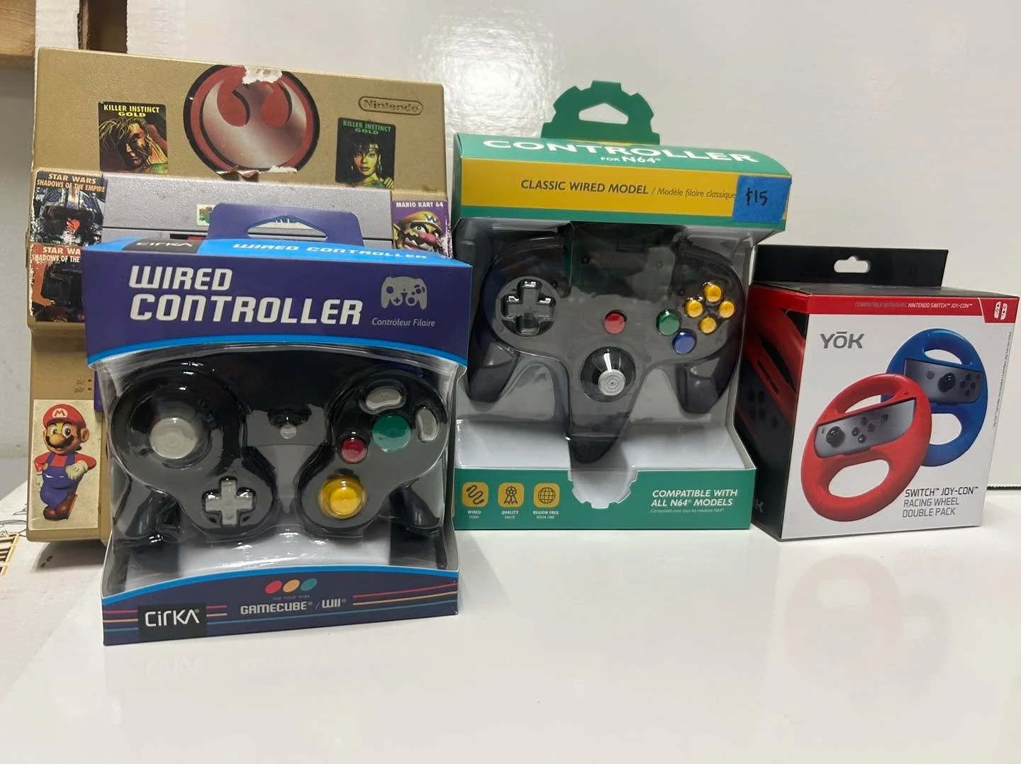 Need to do some holiday shopping? Look no further! We have the perfect gifts for family and friends, such as:

Video games and consoles (retro and new) 
Gift cards 💳
Laptops 💻
DVDS 📀 
So much more! 

Come in and check it out! Open until 6 p.m. 

#