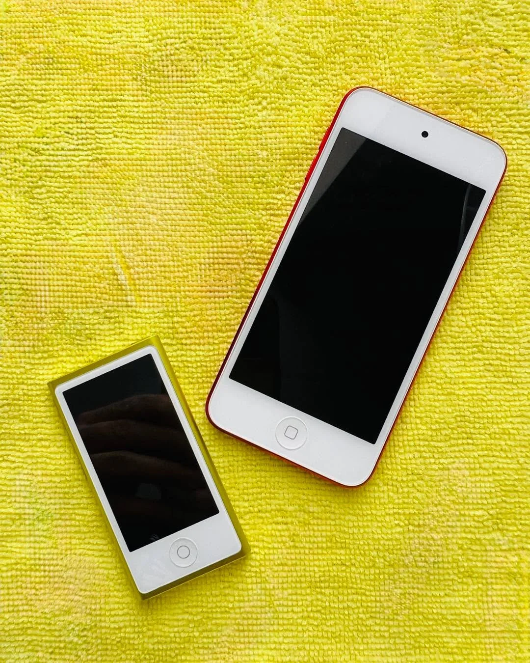 Still need to do some holiday shopping? 🛍️ Come visit our store this weekend to find the perfect and affordable gift!

Quantities and styles are limited. Visit the store for current inventory.

#freegeektc #holidayshopping #techgifts #giftideas