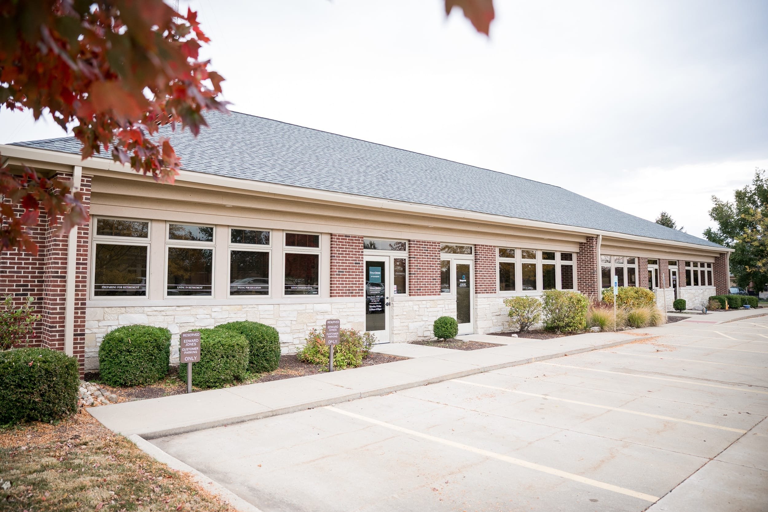 2704-boulder-drive-breakshot-property-management-group-champaign-urbana-7.jpg