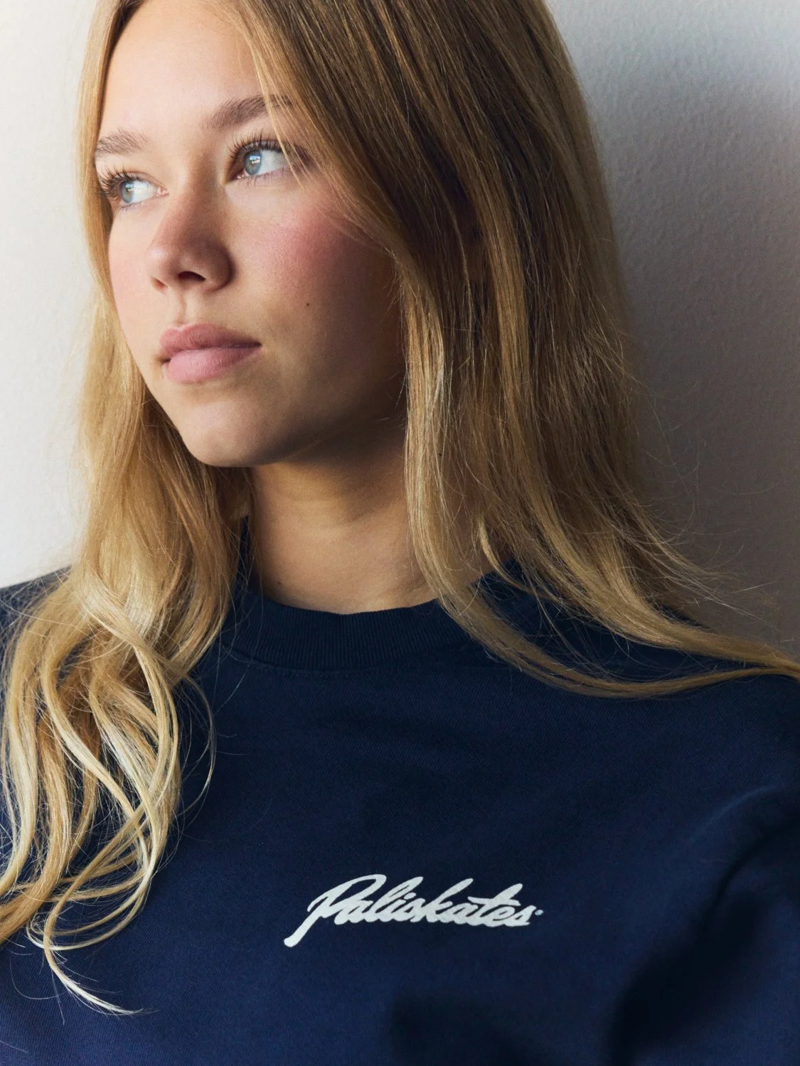 Paliskates Script Crewneck Navy