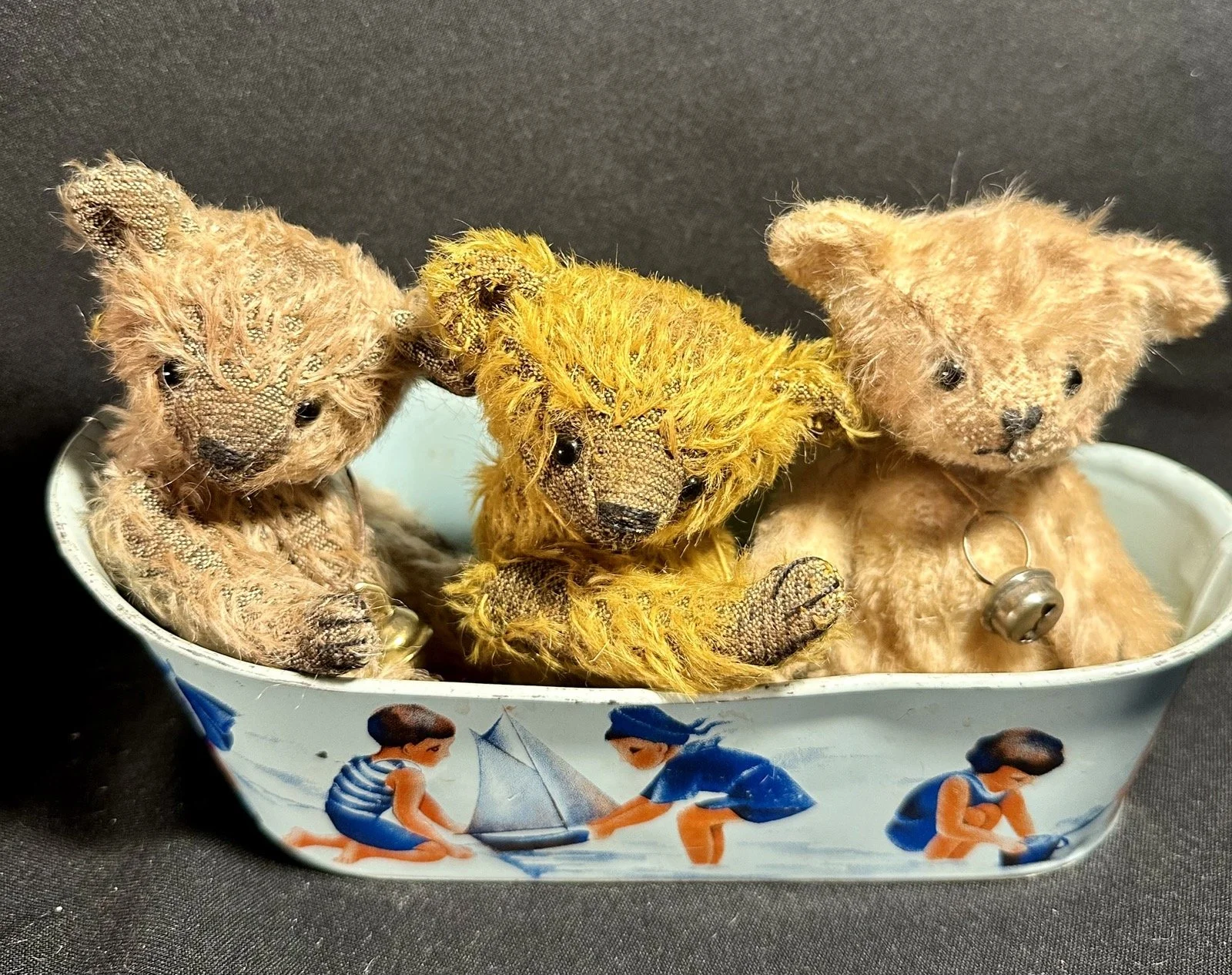 Hans, Franz und Matz – je ca. 13 cm groß, aus Mohair, 5-fach gegliedert. Preis je Bär: 79 €