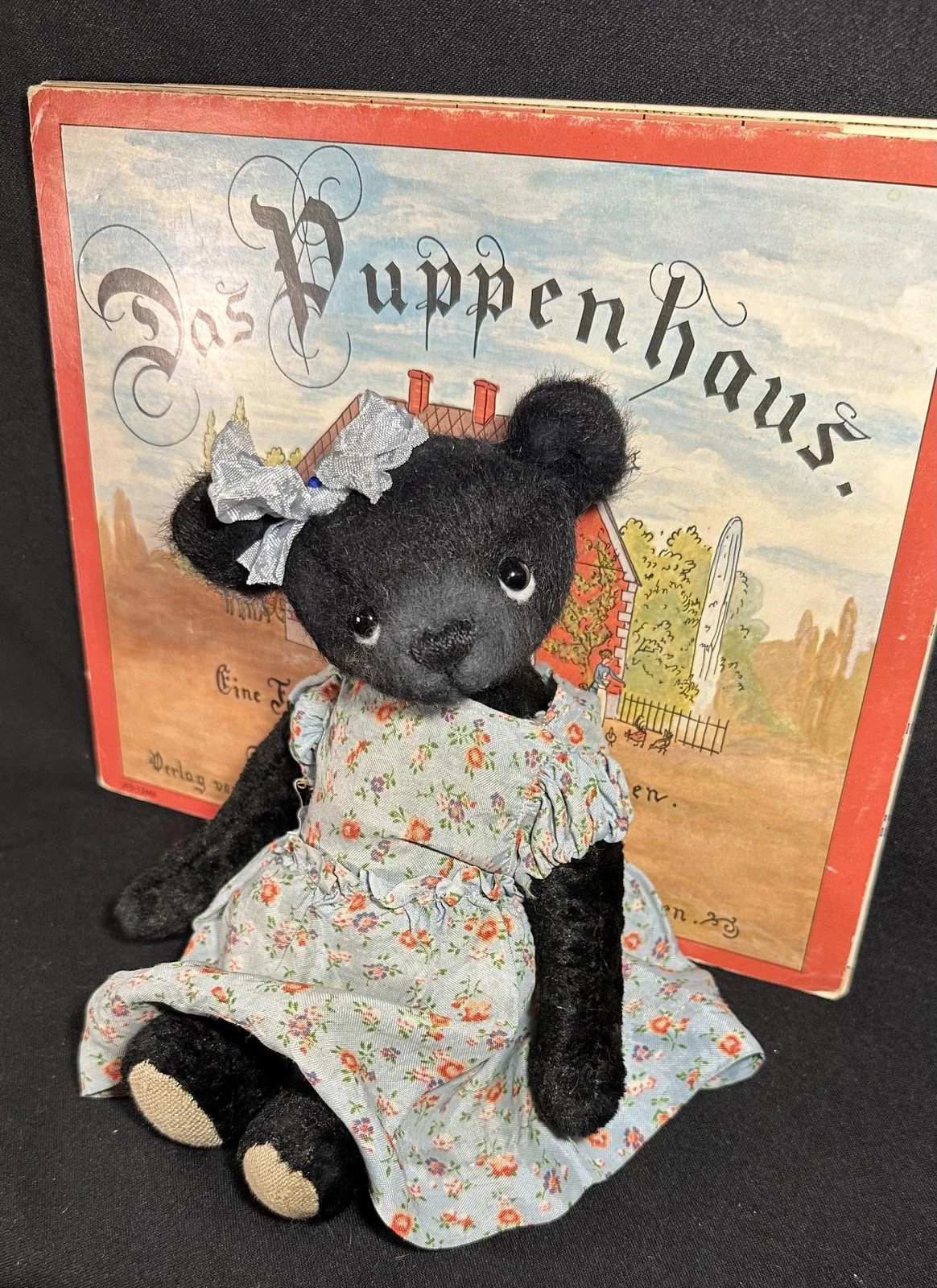 RESERVIERT - Trulla – ca. 22 cm groß, aus Mohair, 5-fach gegliedert. Adoptionsgebühr: 98 €