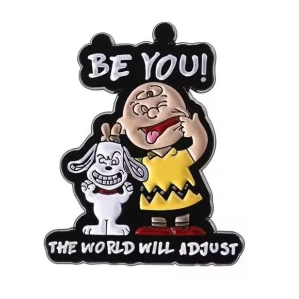 Épinglettes émaillées Charlie Brown Snoopy Be you the world will adjust pin