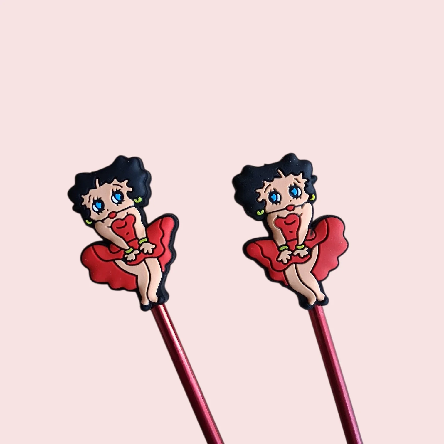 Embouts en silicone pour aiguilles à tricoter Betty Boop robe rouge