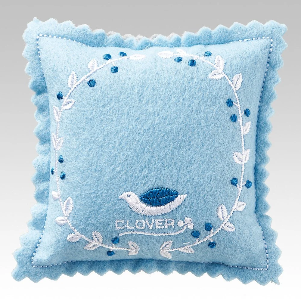 Coussin pique-aiguilles Clover
