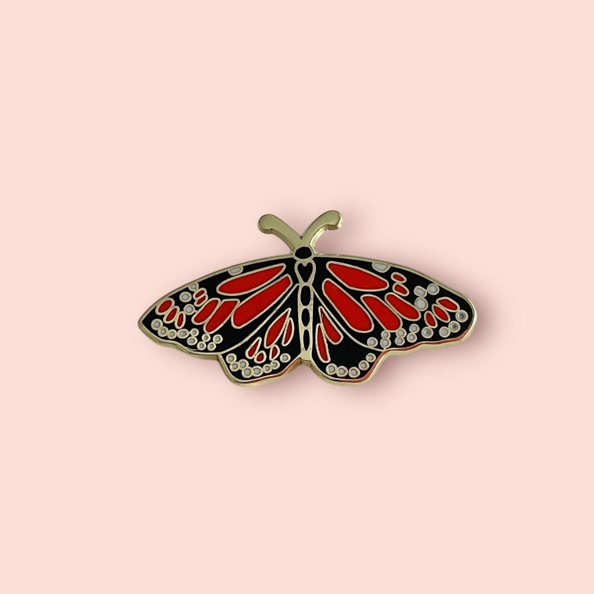 Épinglette émaillée papillon de nuit