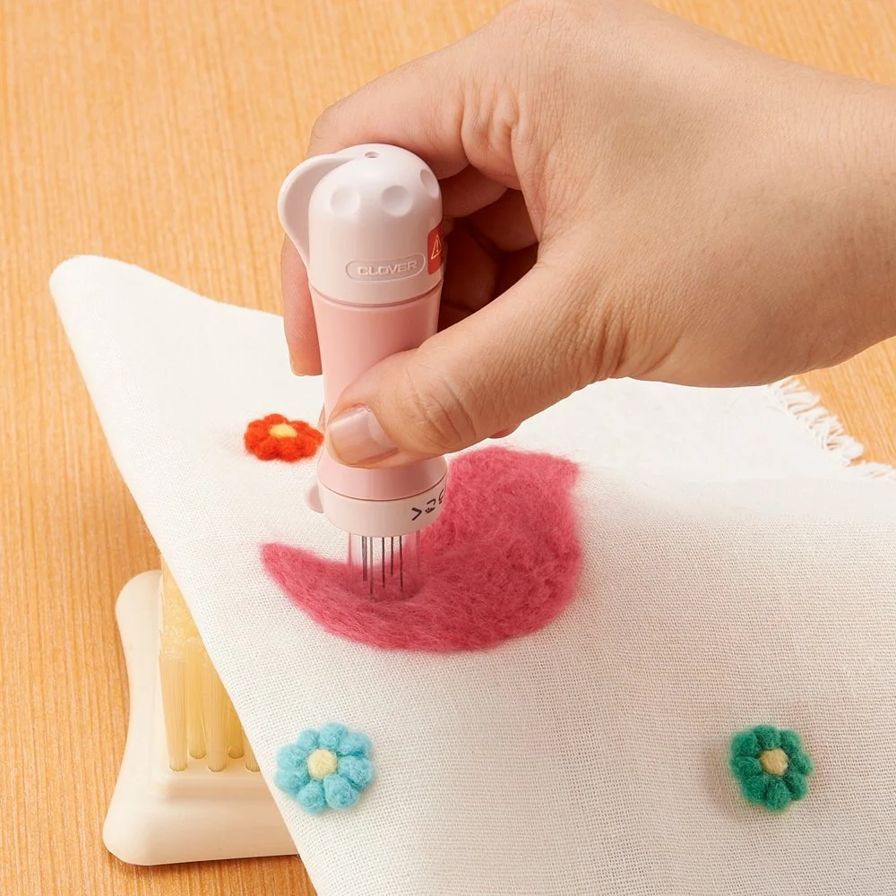 Punch à feutrer multi-aiguilles Clover