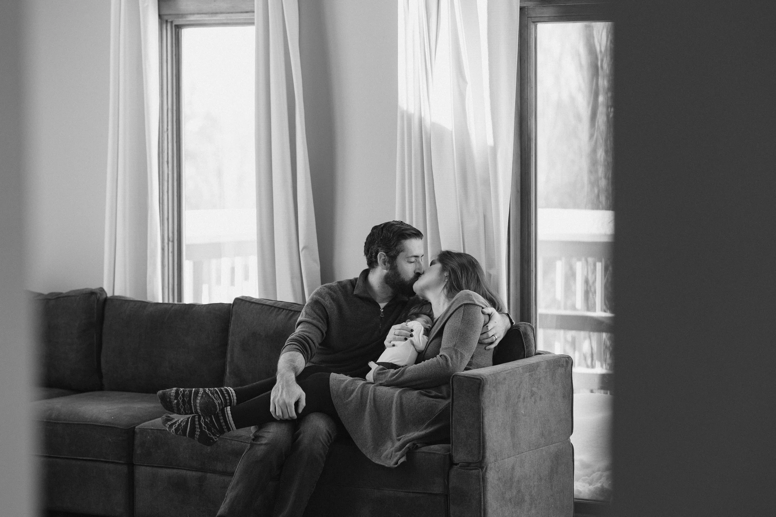 londonderry newborn family-7.jpg