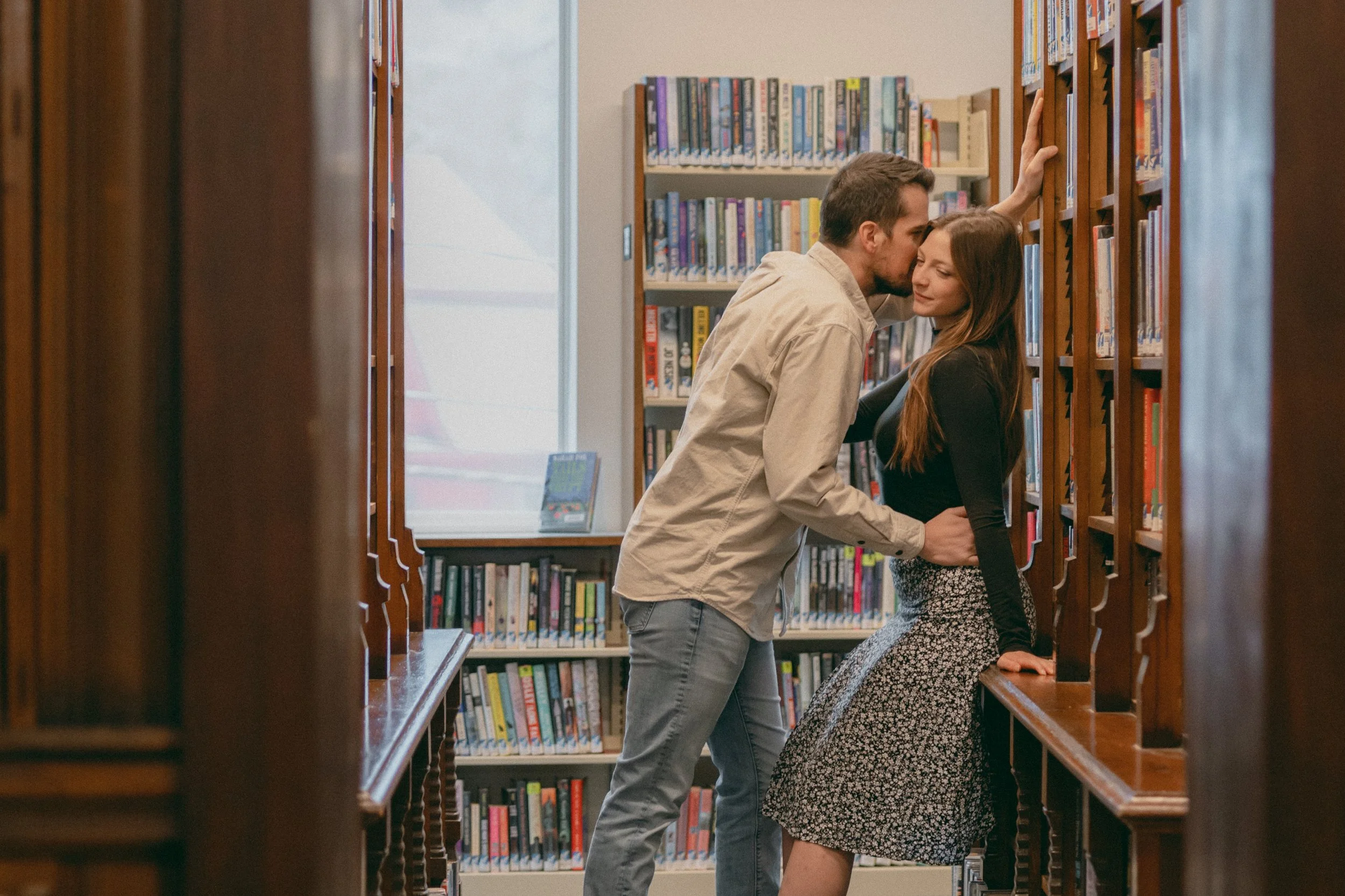 library kittery couple engagement-1.jpg