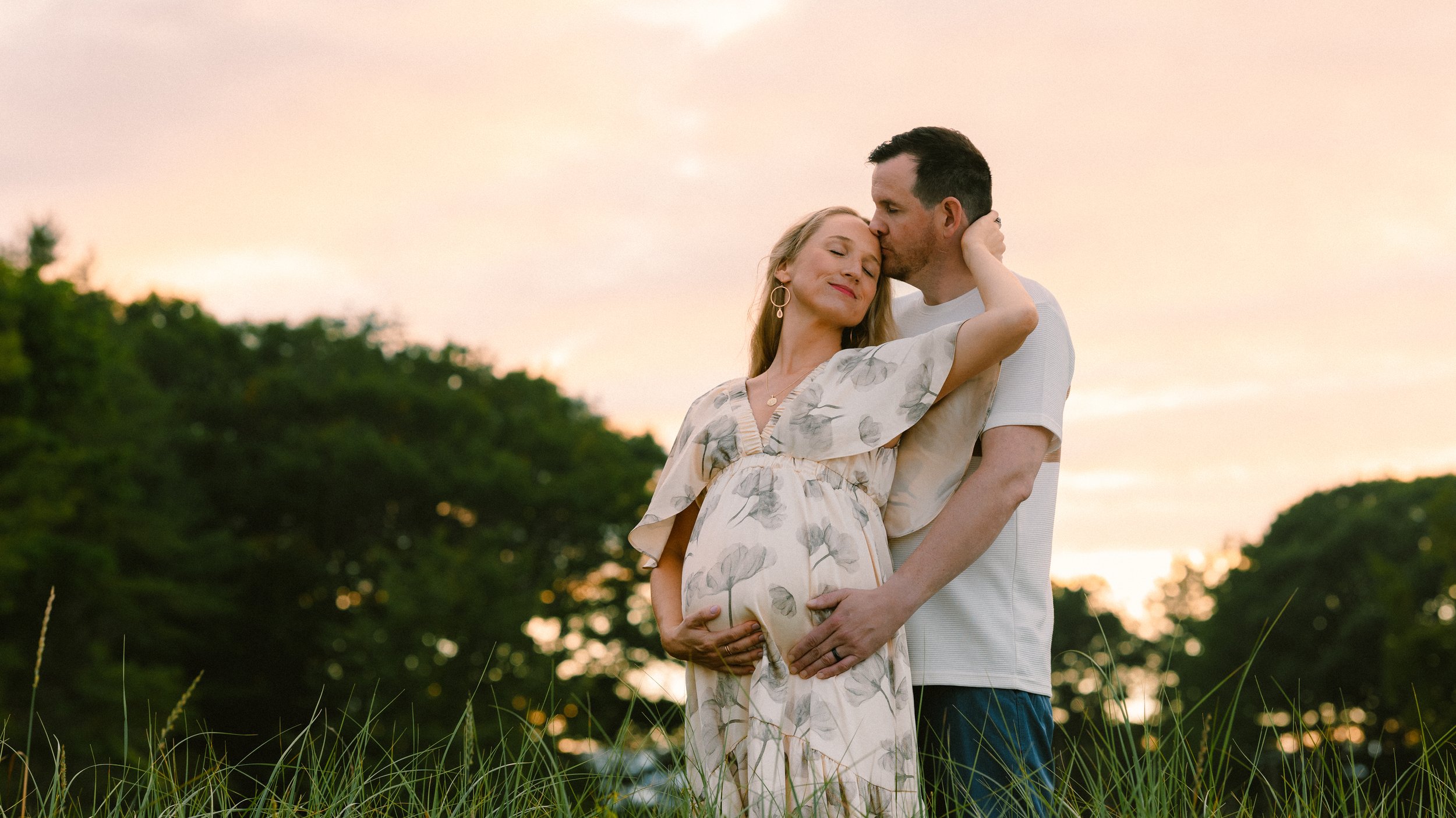 great island common maternity couple-6.jpg