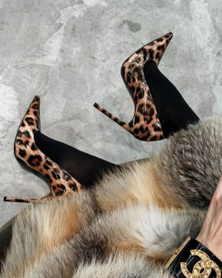 Today&rsquo;s Goal: Be Unforgettable 💋

What are you doing today to make your brand STAND OUT?
Let&rsquo;s hear it. 👇