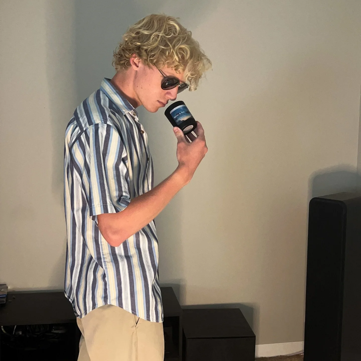 Summer’s most popular scents: featuring me and my latest thrift outfit. Small batches, limited supply, and designer scented π± π―οΈ
@plantcandle_co 
#candles #smallbusiness #naturalaesthetics #artist #foryou #fyp #michigan #thrift #shopsmall #s