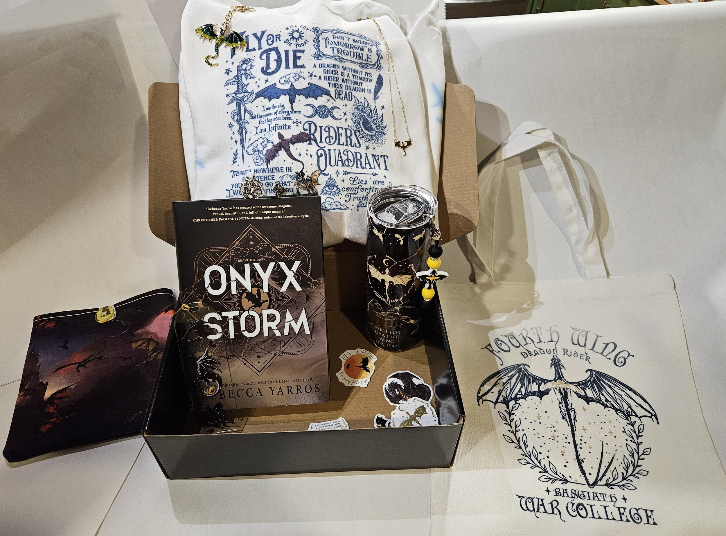 Onyx Storm Box.jpg