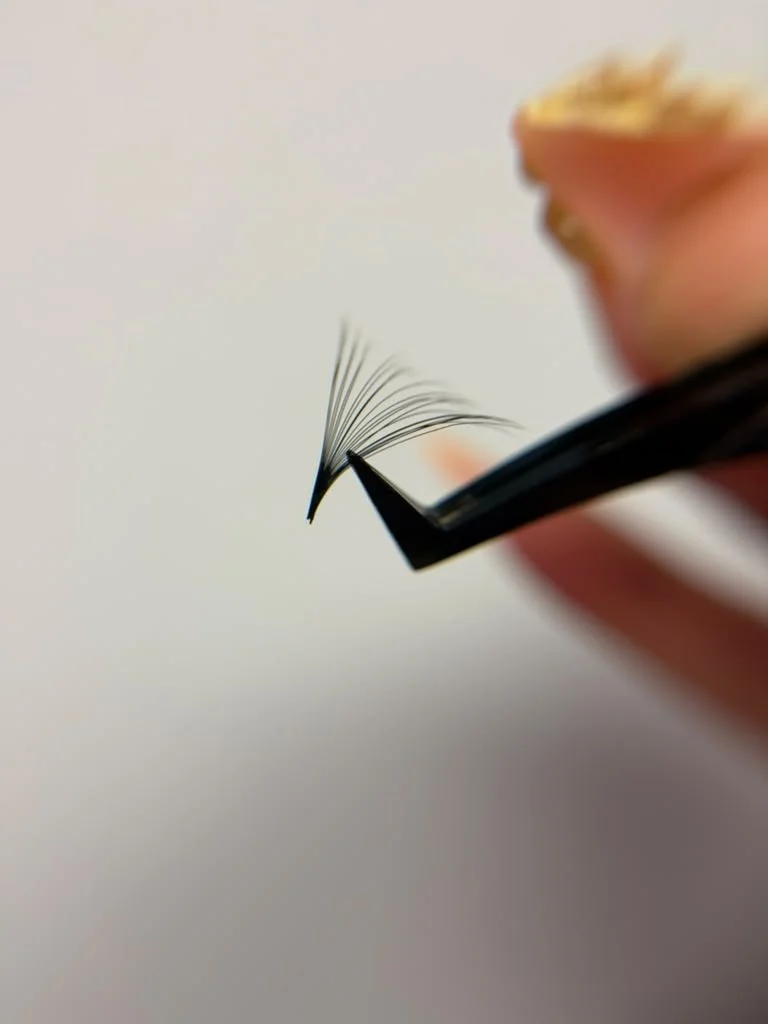M&P Lashes 8mm - 15mm 24d .05 C curl