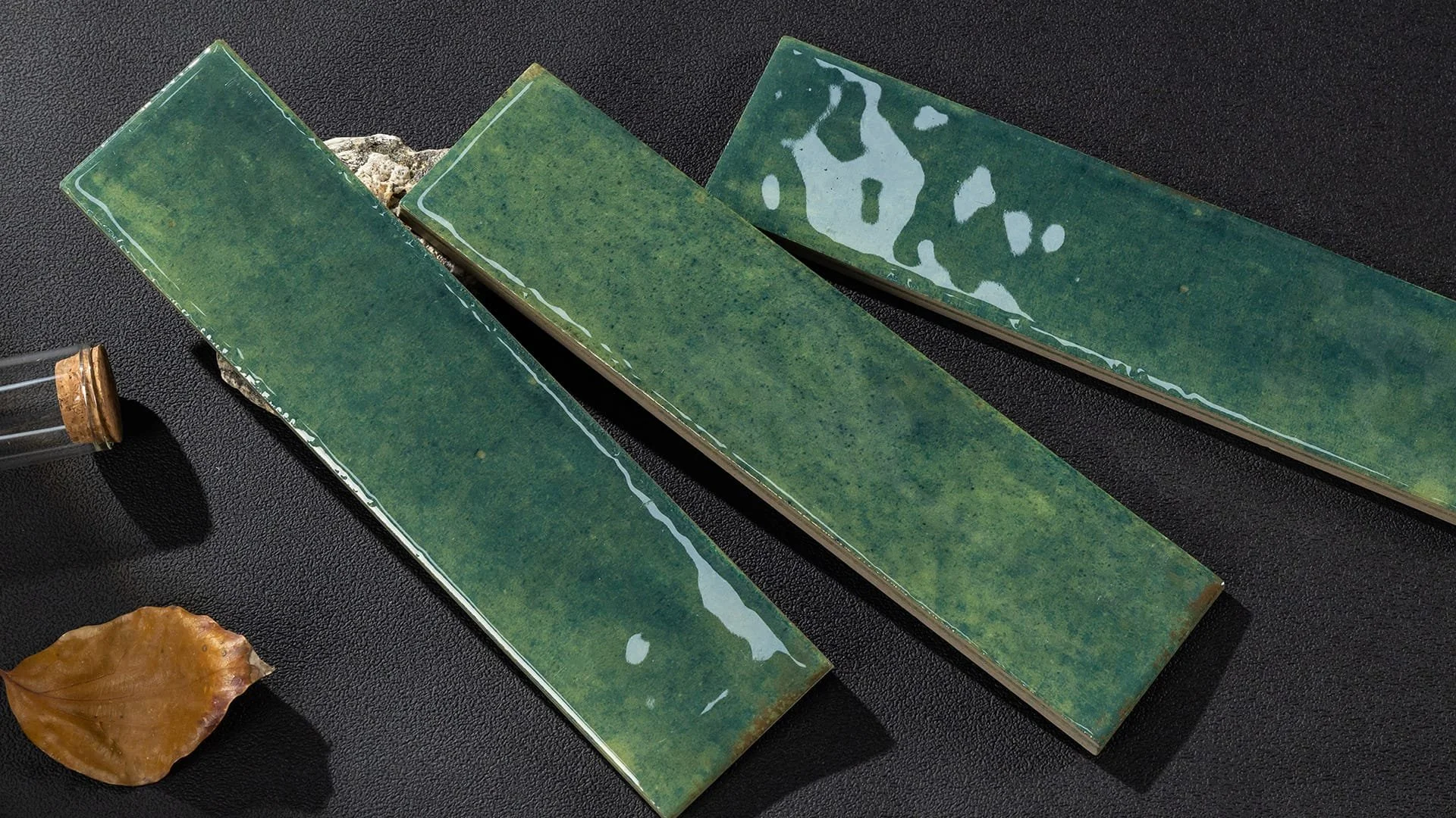 Otway Dark Green Gloss (2).jpg