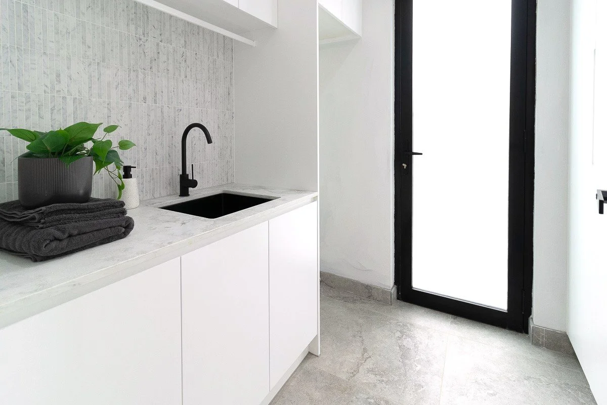 Carrara Stack Bond Lifestyle (1).jpg