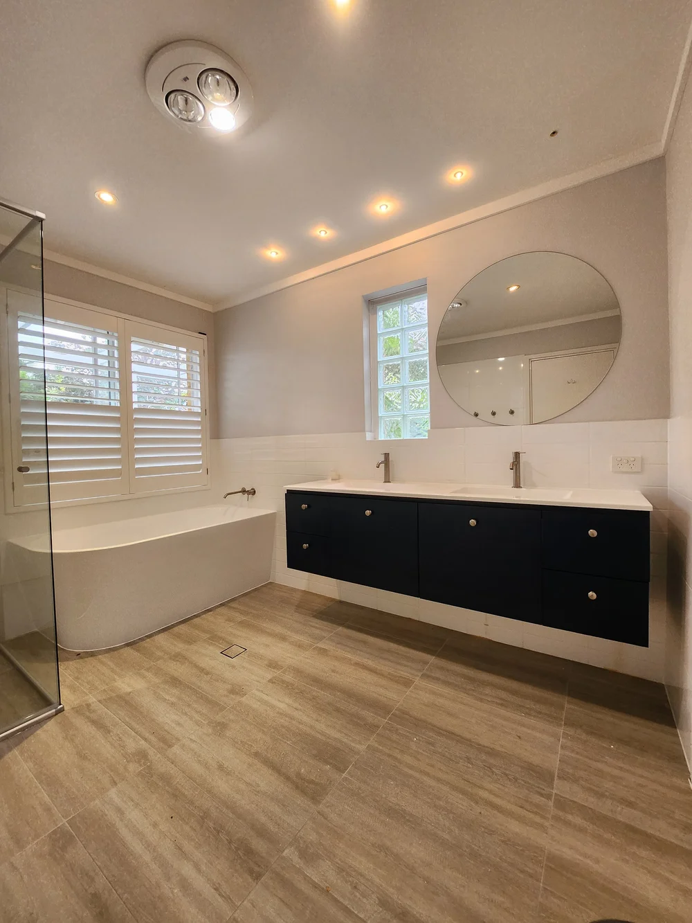 Perth bathroom renovation with tiling