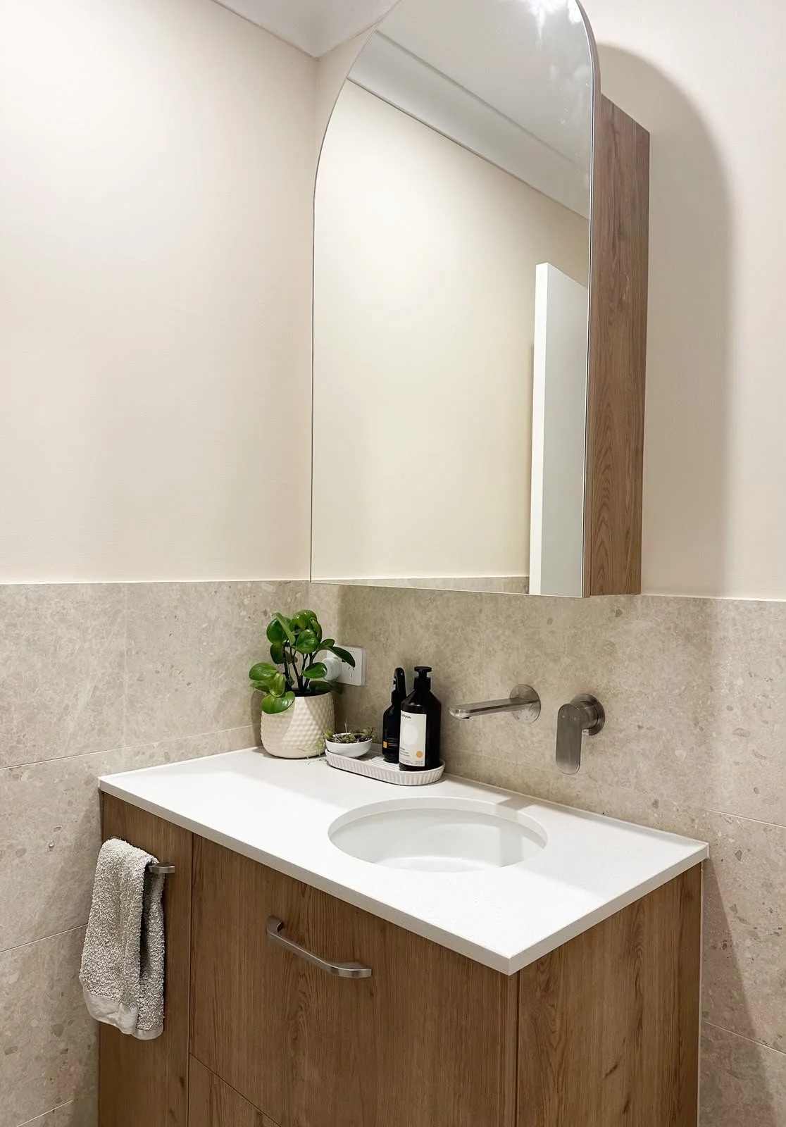 ballajura-powder-room-06.jpg