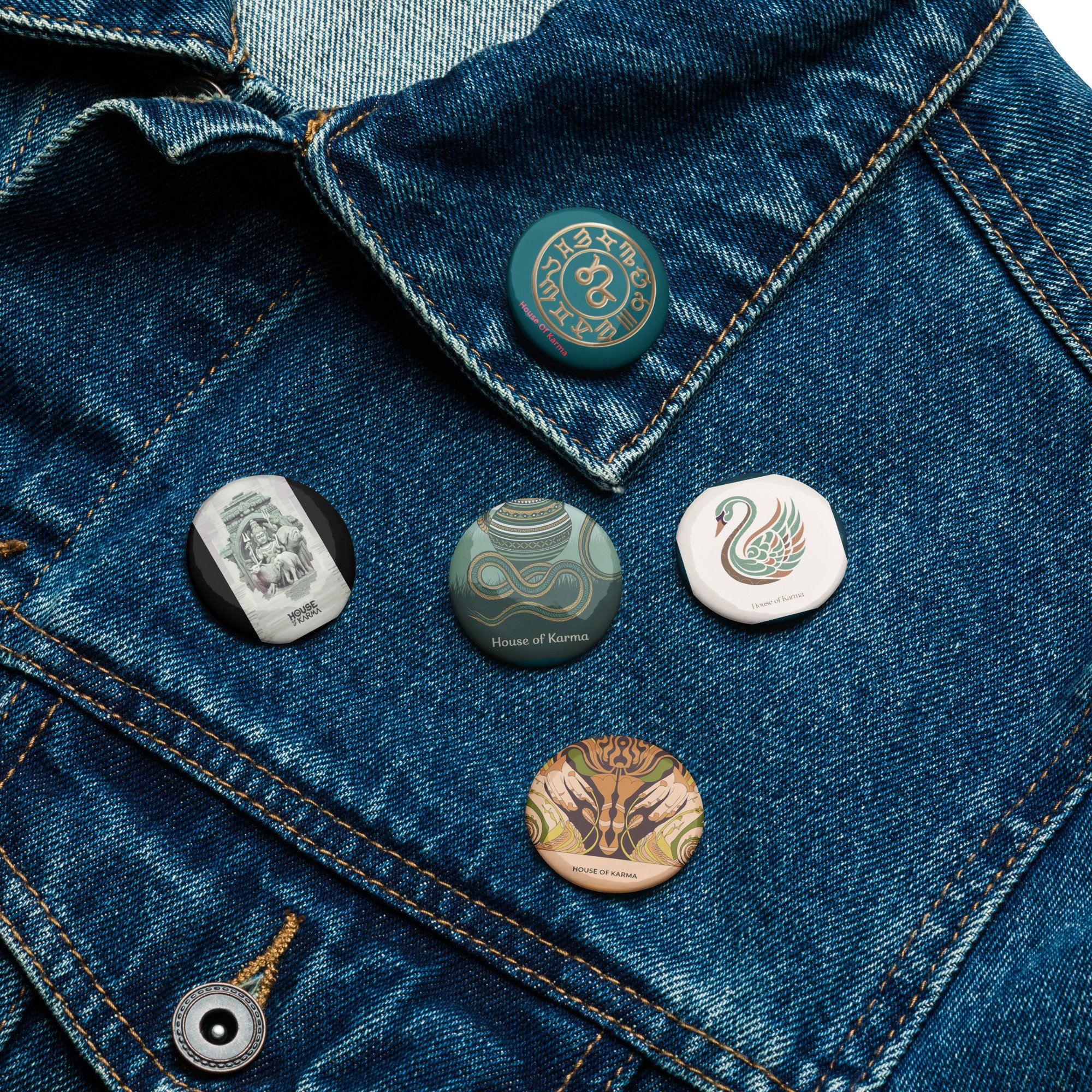 set-of-pin-buttons-white-1.25-front-67a35c6ca4769.jpg