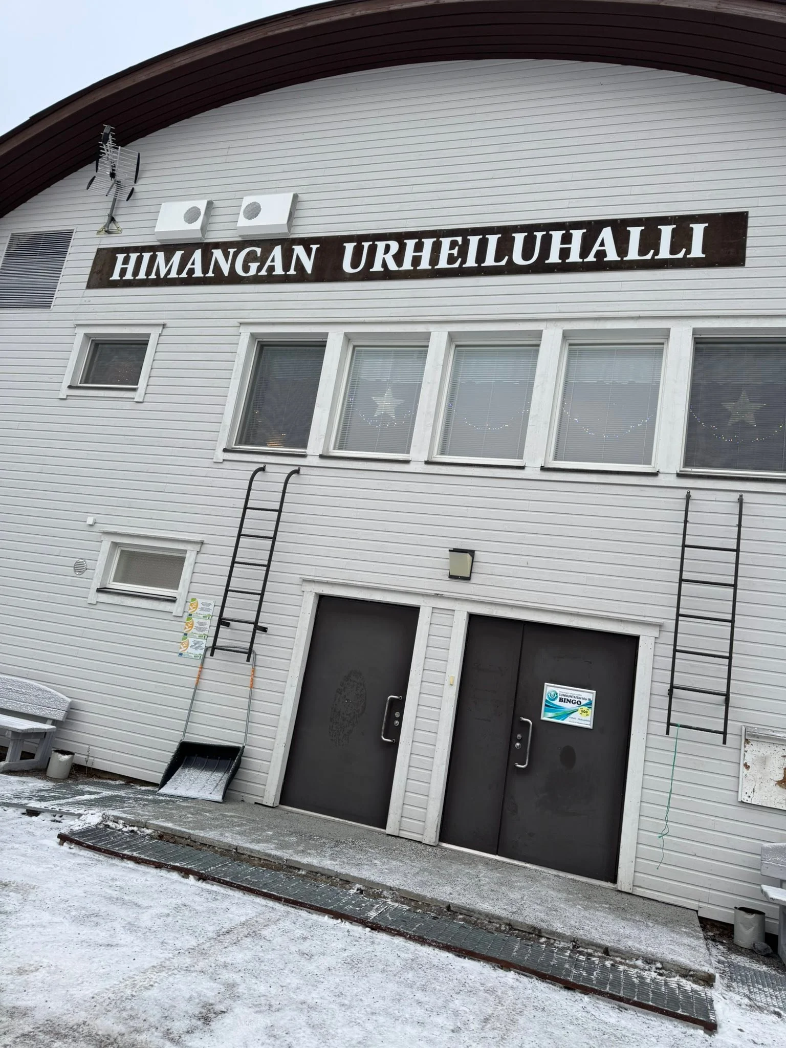 Aina kannatta menn&auml; Himangalle. Nyt ei soittanut Dingo😃