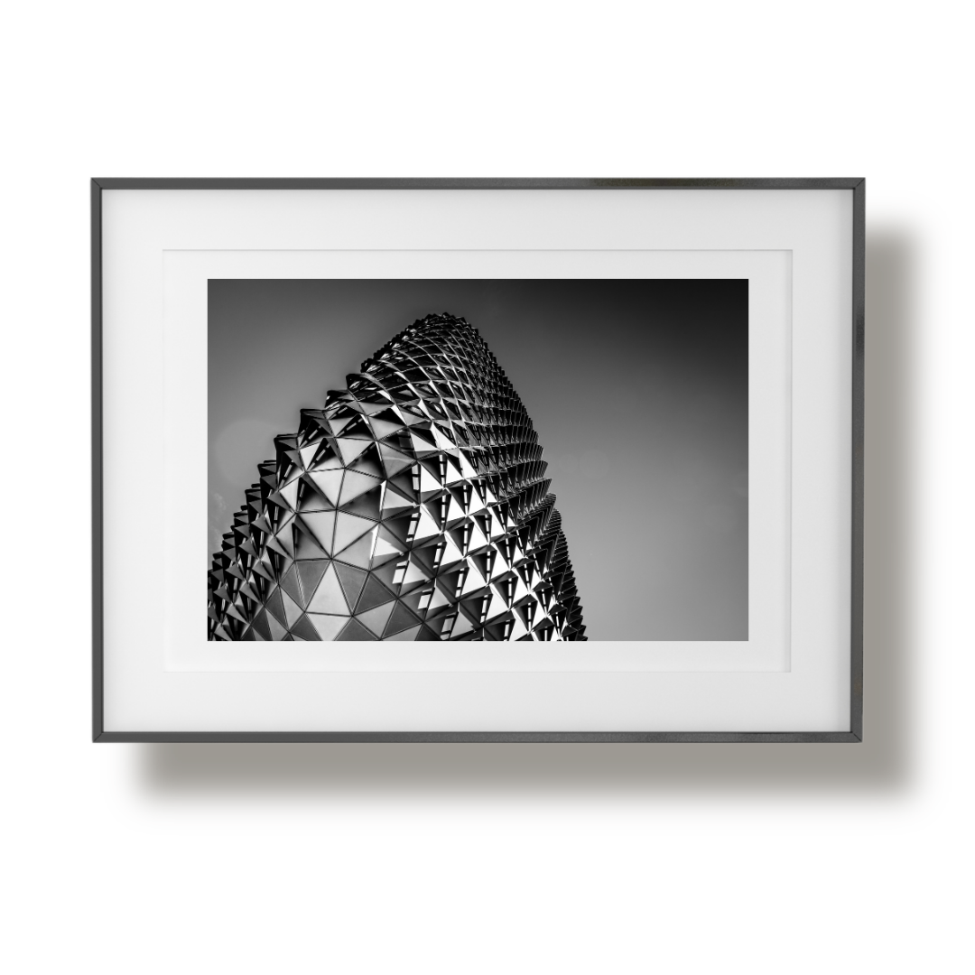 Print Mockup black frame.png