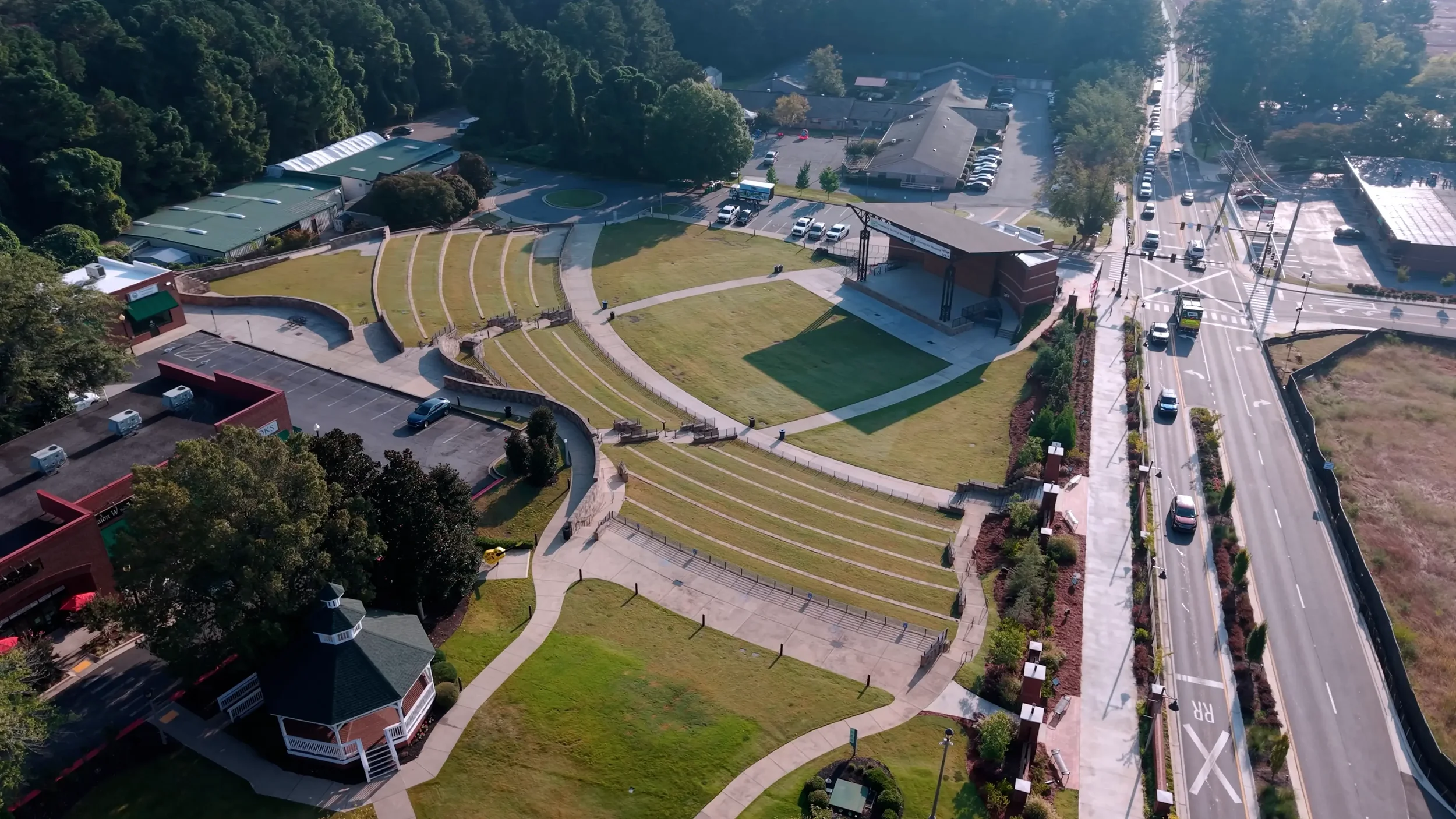 Commercial Landscaping and Lawn care services in Woodstock, GA