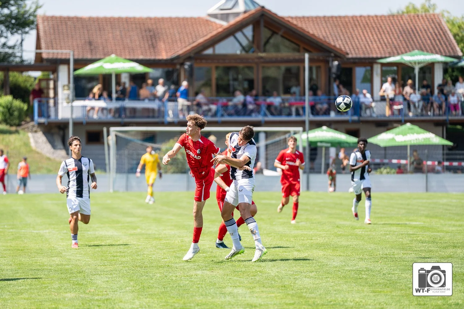 Fussball -3.jpg