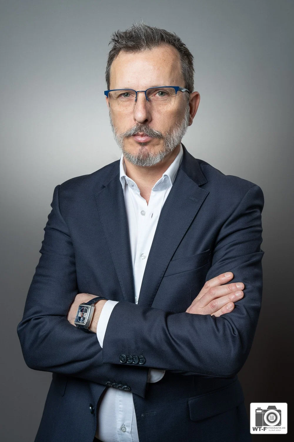 Portrait0189H454.jpg
