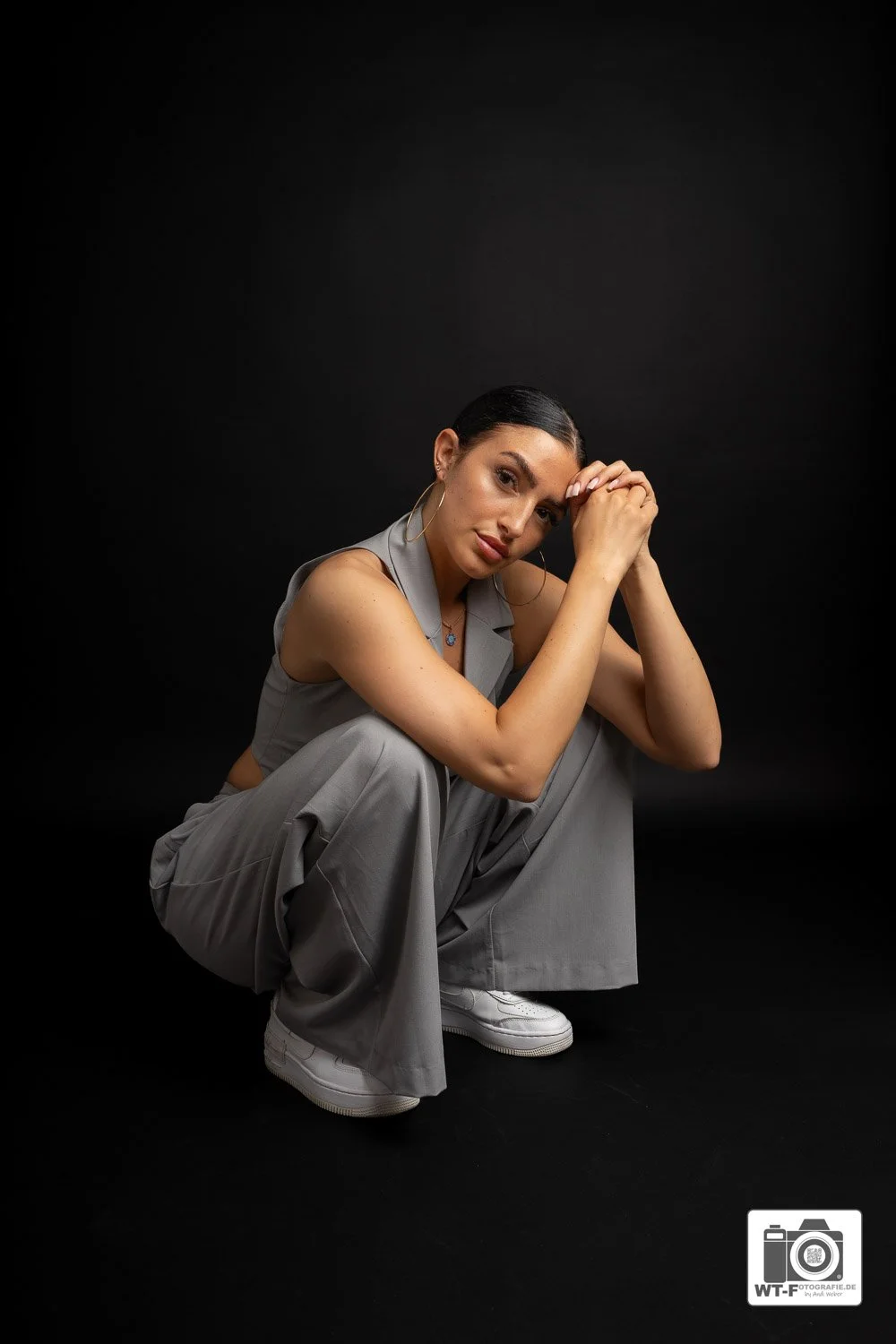 Portrait Studio -2.jpg