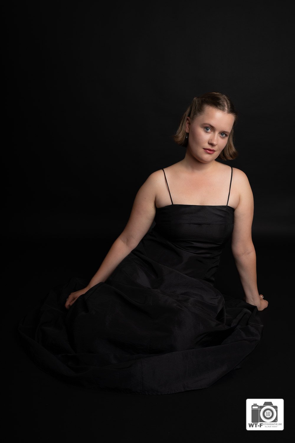 Studio Model Portrait-122.jpg