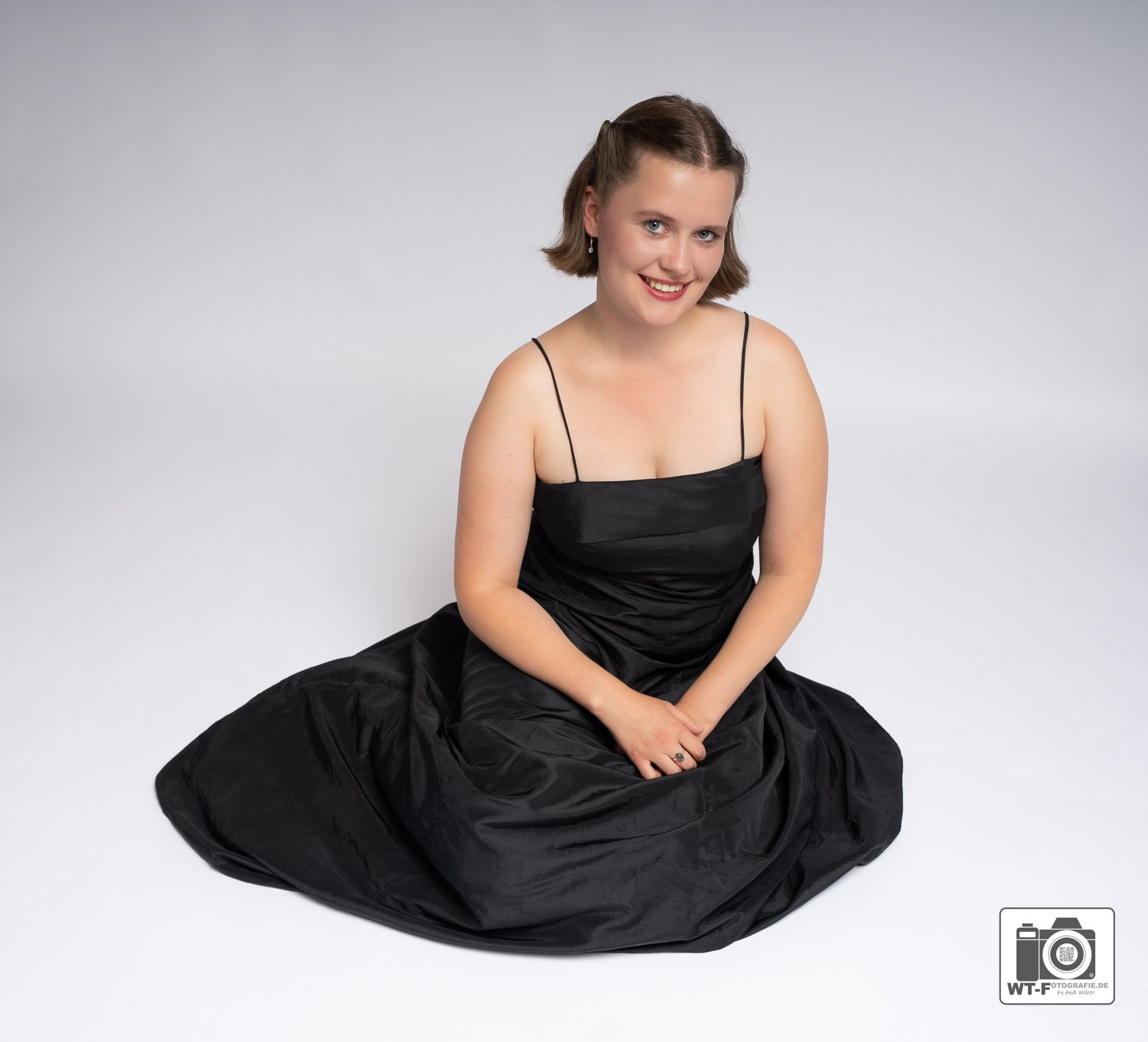 Studio Model Portrait-129.jpg