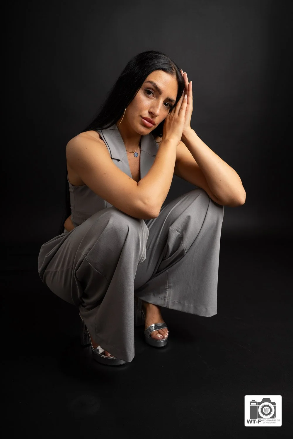 Portrait Studio -4.jpg