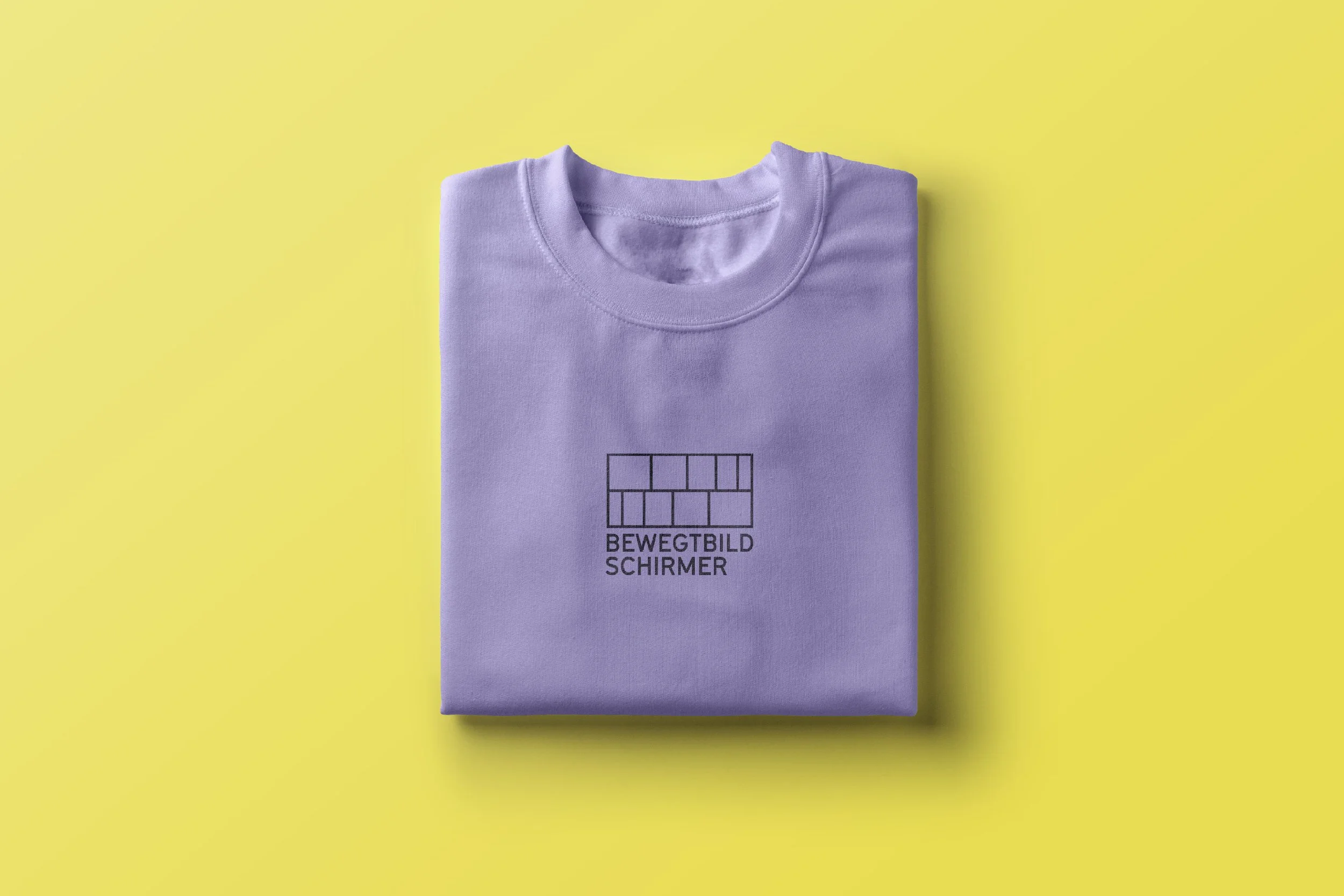 178-10-001  Shirt Mockup_ Bewegtbild Schirmer.jpg