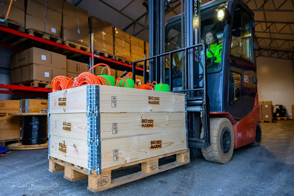 Lager og logistikk lyshotell Aqualux undervannslys