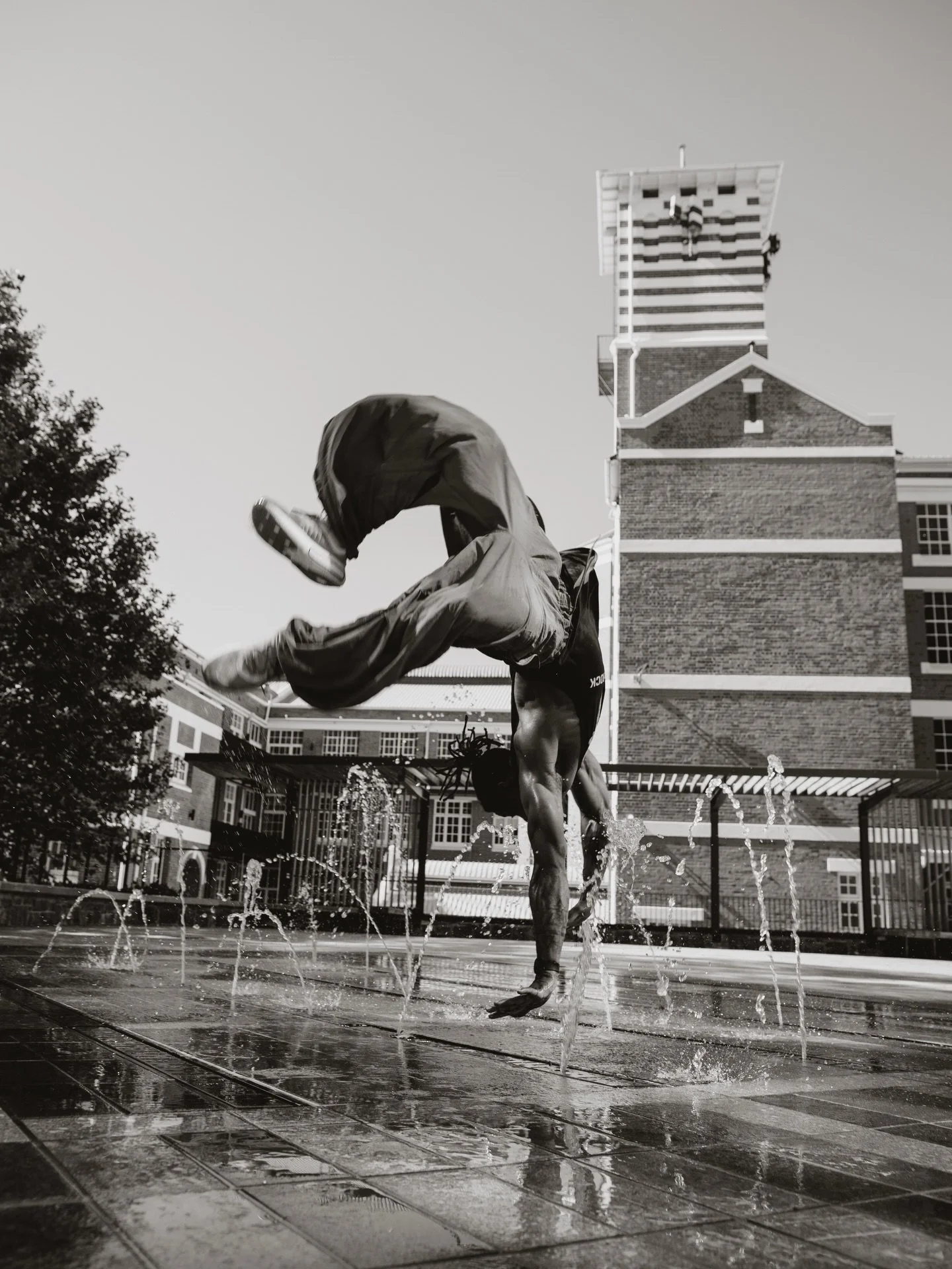 Perception and reality are two different things&hellip;

#capetownlife #capetownphotographer #sportsphotographers #parkour