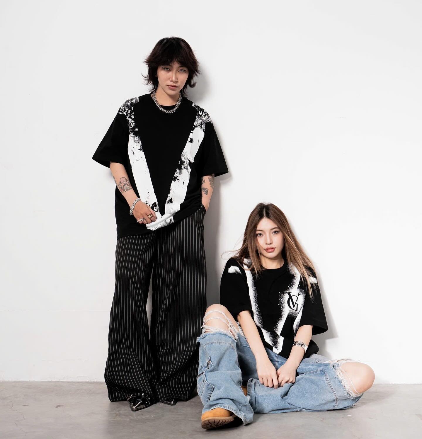 📌LIMITED SUPPLY AVAILABLE IN SIZES M and L
Almost sold out of both designs in black. 

Order Now ‼️ 
Before we run out of stock. Our VG Signature Collection in Black is going fast and won&rsquo;t be available again until after &ldquo;Tết&rdquo; Luna