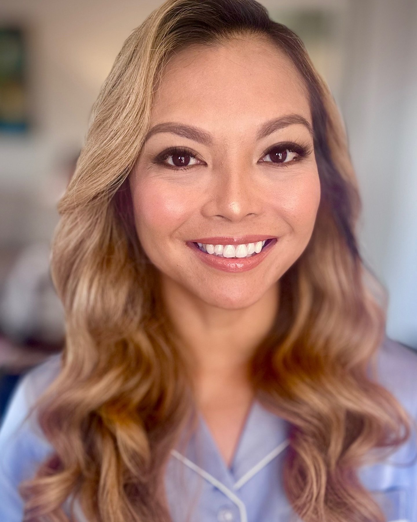 &bull;Bridesmaid Makeup&bull; 

#weddingday #weddingglow #santabarbarawedding #bridal #bridalmakeup #bridalmakeupandhair #bridesmaids #makeupartist 

beauty for @samarabeautysb 
makeup by me
hair by Delilah