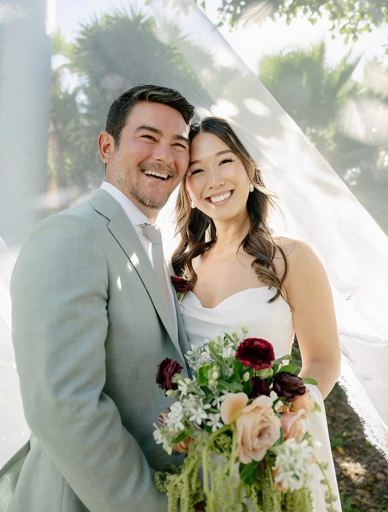 Embracing her natural beauty for her big day.Less is more! A radiant glow for the bride who wants to feel like herself. When simplicity speaks volume💕✨

Hair&amp;Makeup by me
for @samarabeautysb 
photography @sharonko_photo 

#bridal #makeupartist #
