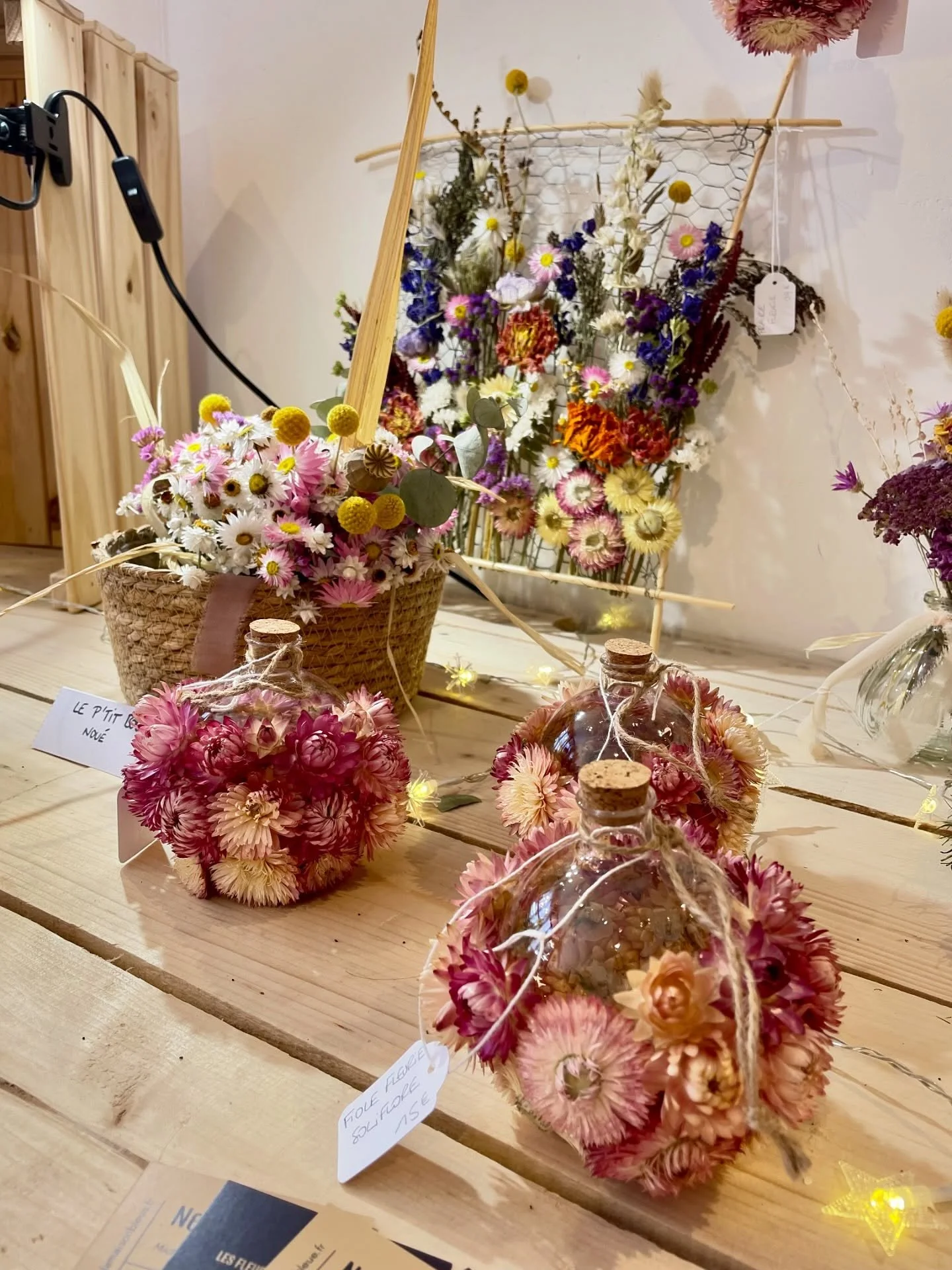 ✨ F&Ecirc;TE DES M&Egrave;RES ✨
Venez d&eacute;couvrir la boutique @artizon43 &agrave; Craponne-sur-Arzon, ouverte du mardi au samedi de 10h &agrave; 13h et de 14h00 &agrave; 18h00 (9h00 le samedi). Vous y trouverez des tas d&rsquo;id&eacute;es-cadea