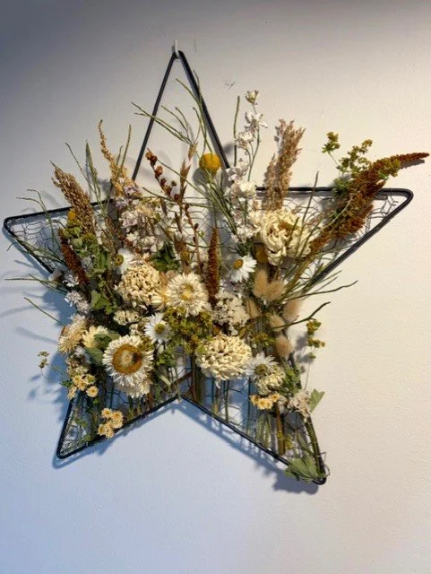 Tableau étoile en fleurs séchées 1.jpg