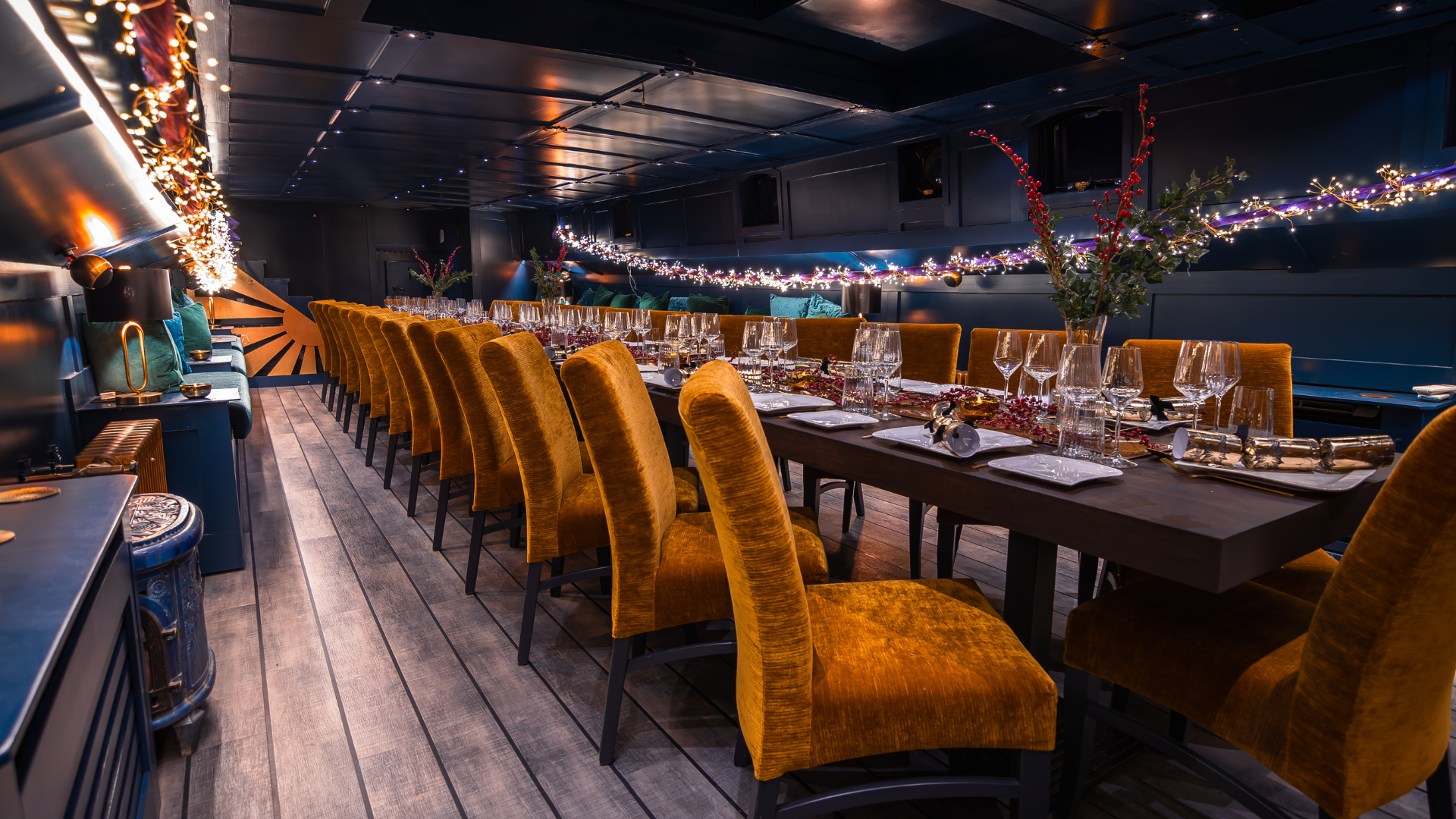 Leven is Strijd - Captains Table Christmas Layout 4