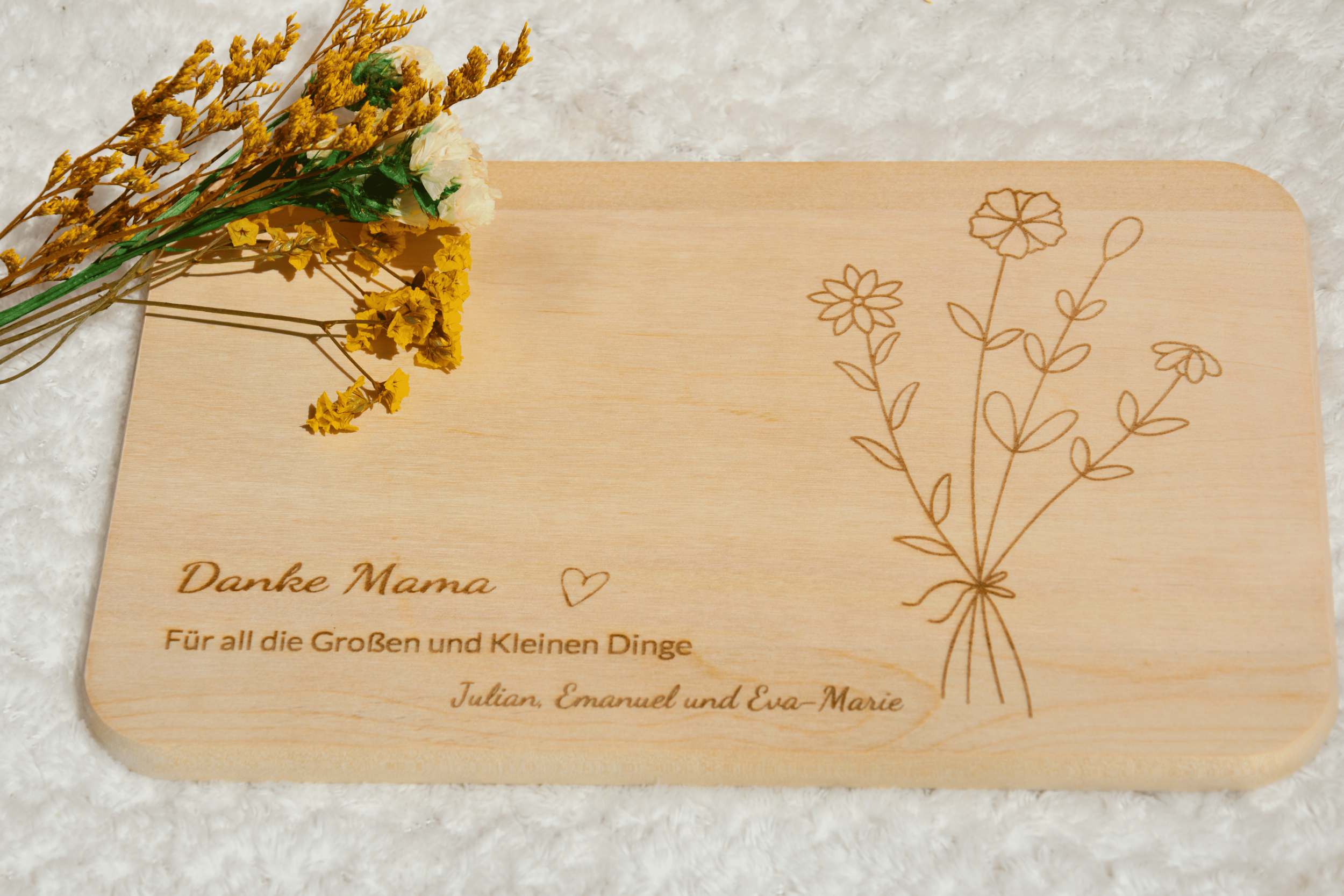Personalisiertes Schneidebrett „Danke Mama“ – Muttertagsgeschenk mit Gravur