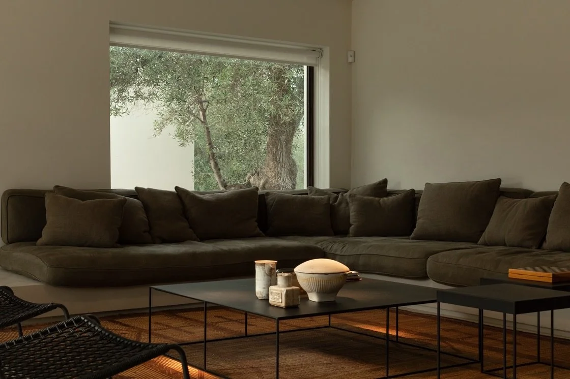 Contemporary shoot location in Puglia, Italy.

This privately owned villa has been carefully assessed for commercial suitability &mdash; from natural light and architectural integrity to access, space and production logistics.

Curated by an interior