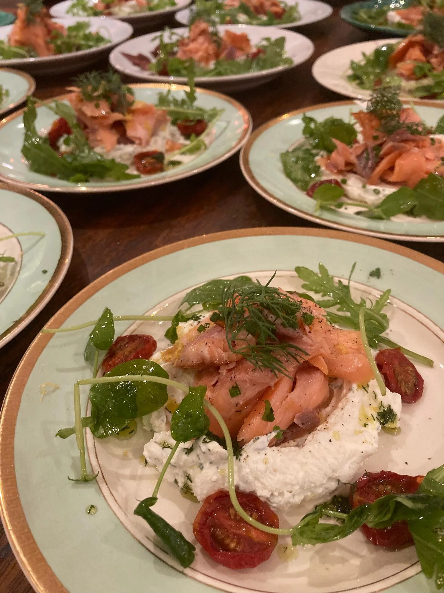 Starters from a dinner party last night.

Hot smoked salmon from @secretsmokehouse , herb labneh, slow roast tomatoes, pea shoots and dill.