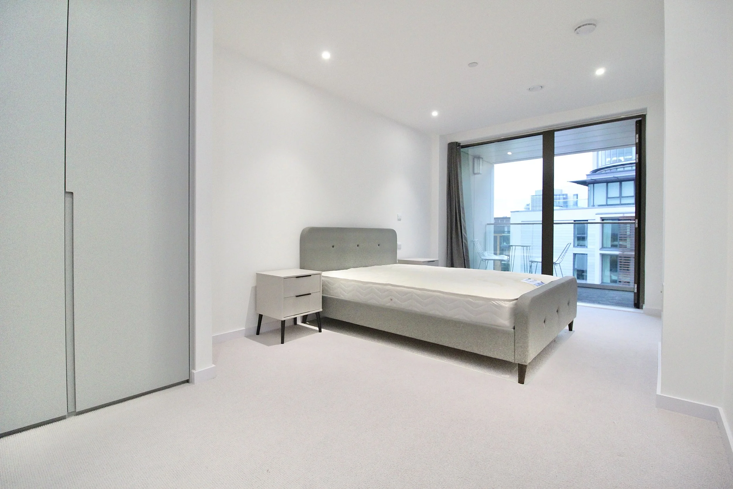 7th Floor 2 bedroom flat