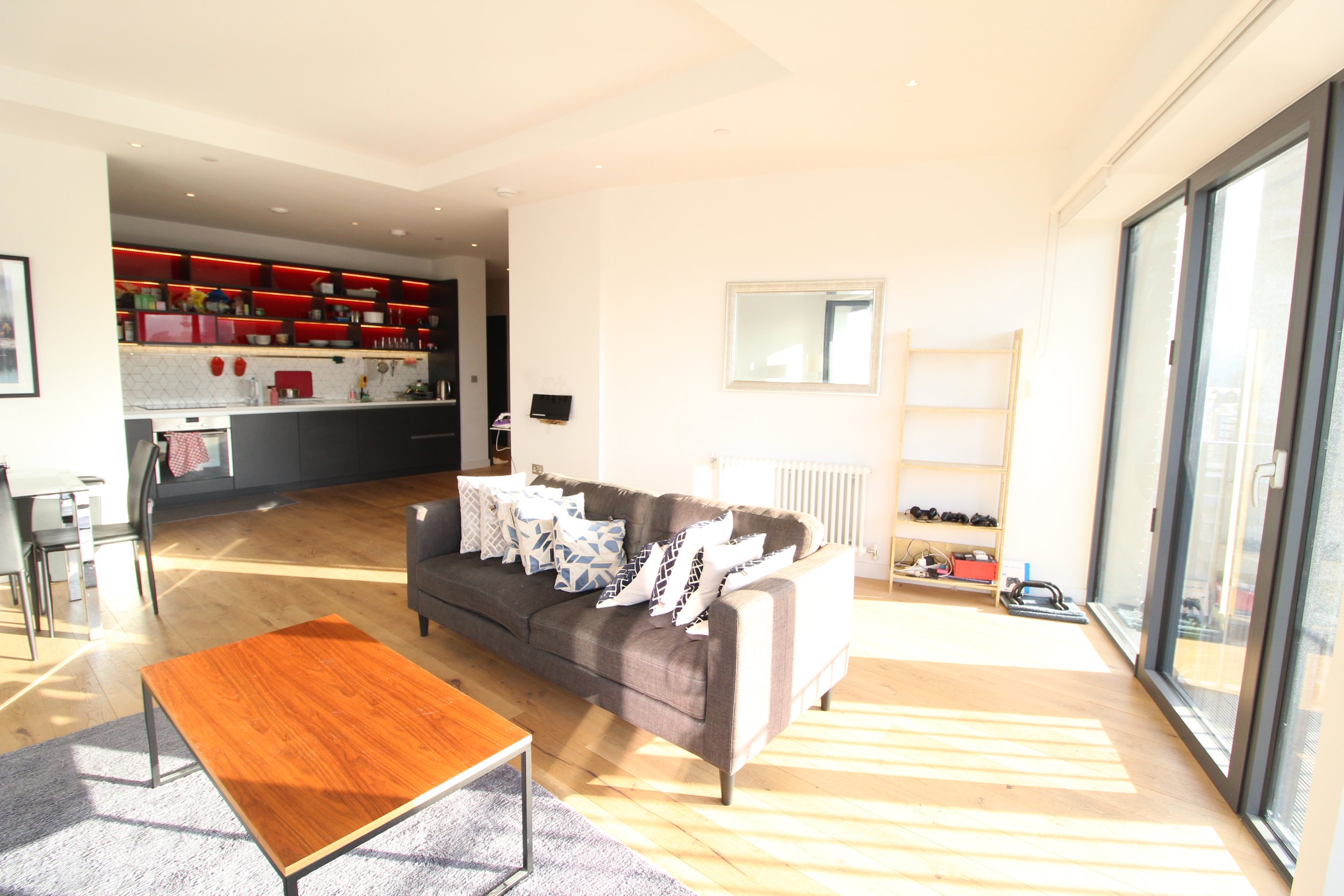 3 Bedroom Flat Modena House