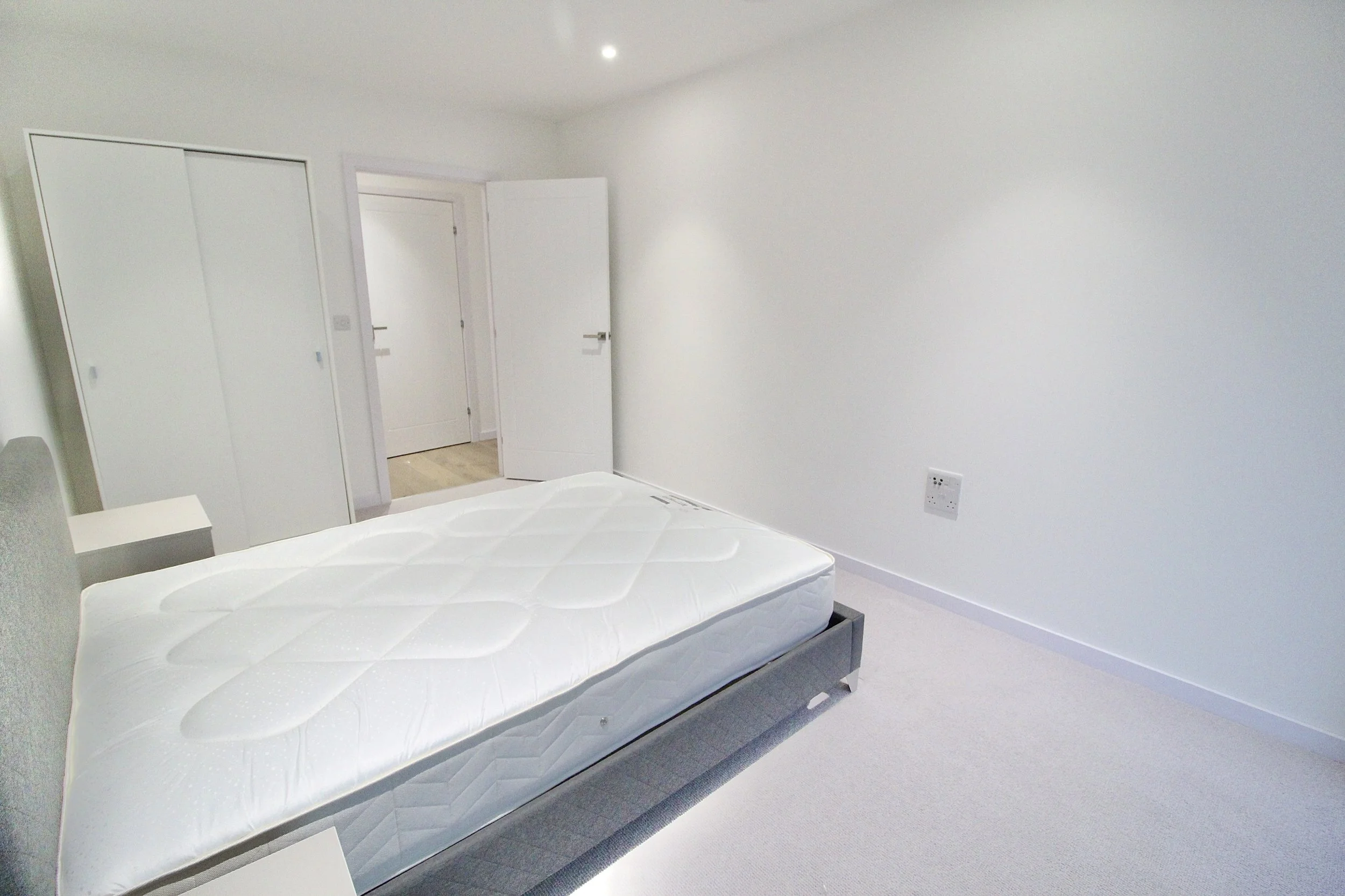 7th Floor 2 bedroom flat