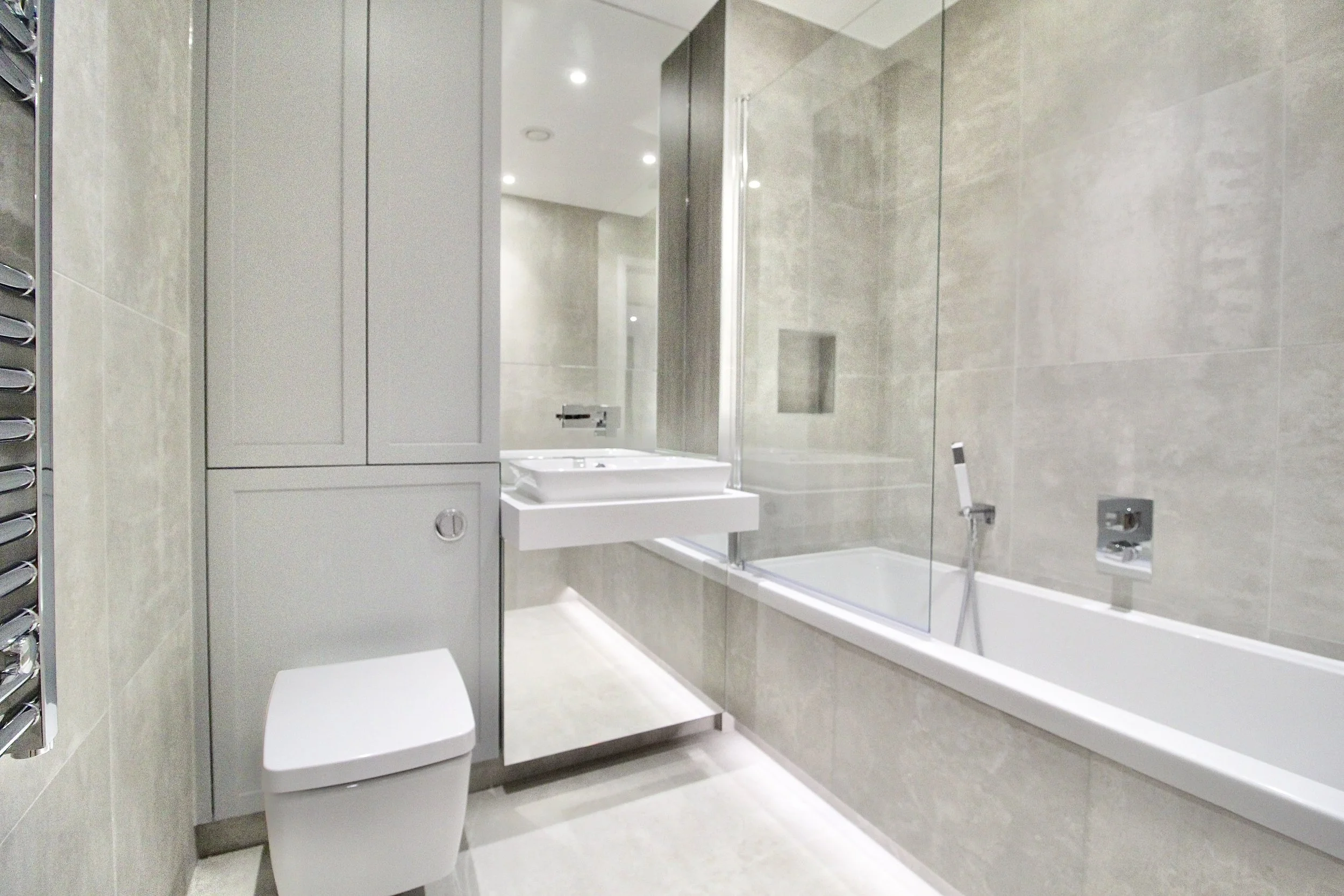 7th Floor 2 bedroom flat
