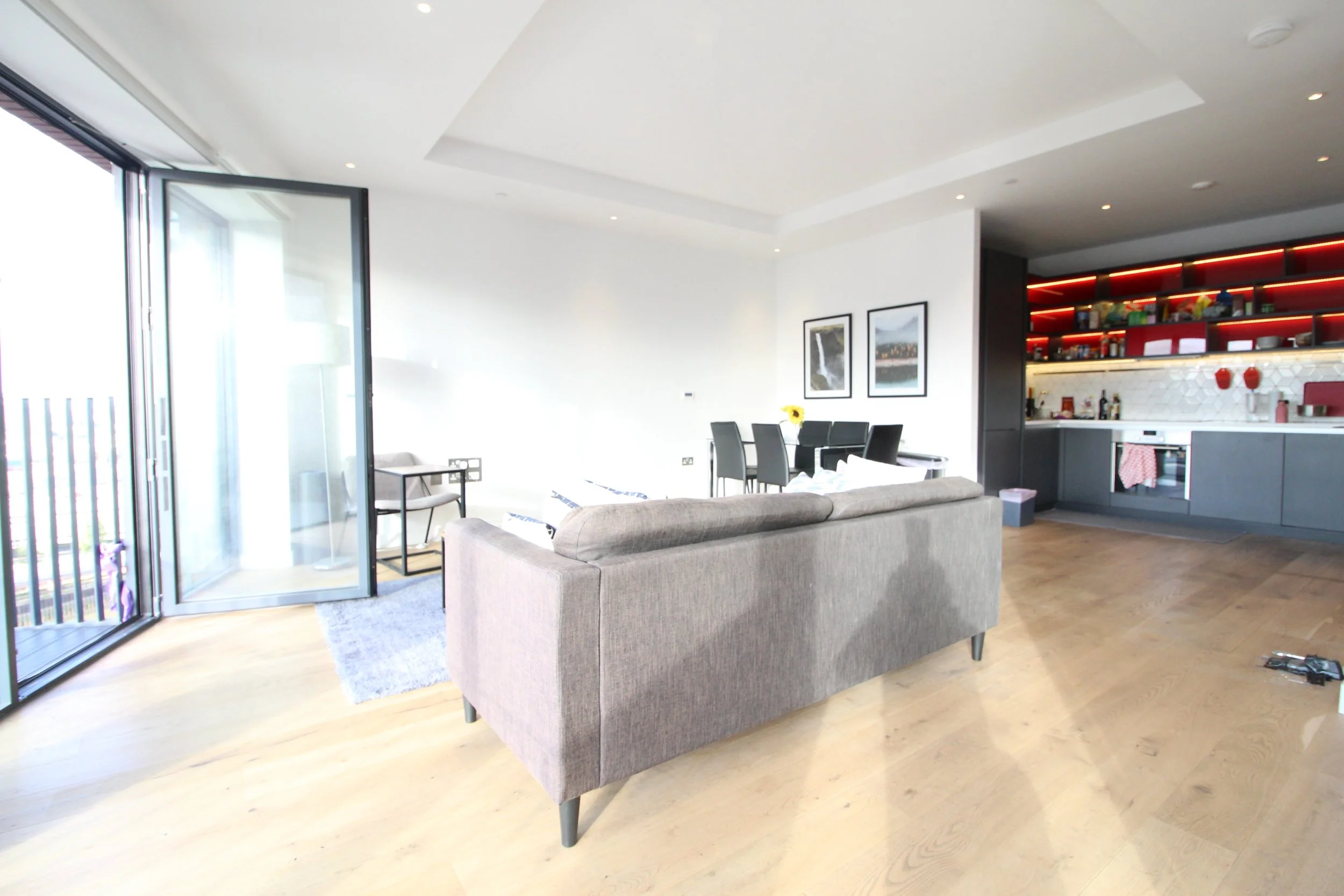 3 Bedroom Flat Modena House