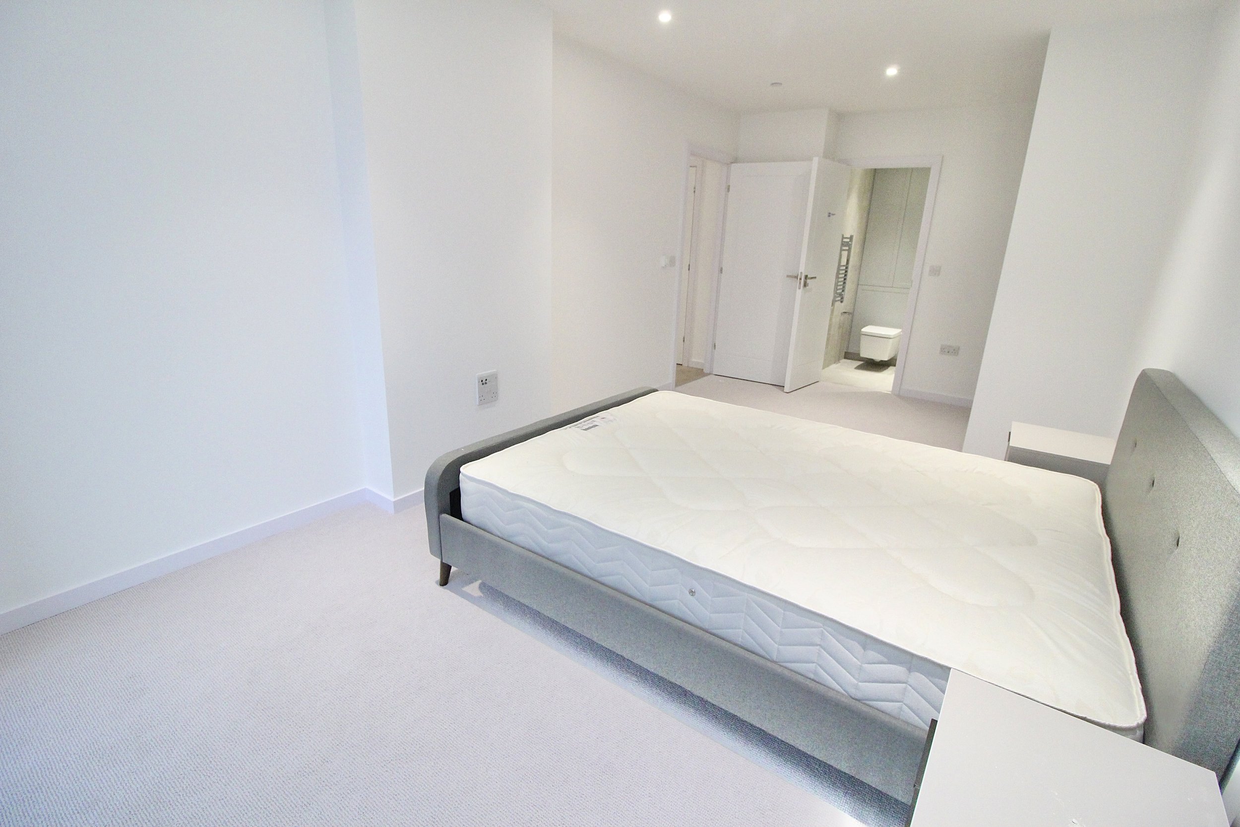 7th Floor 2 bedroom flat